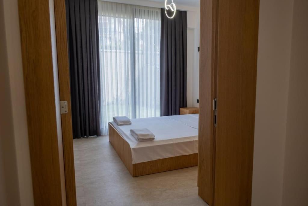 Çeşme merkez 4 oda odalarbanyolu