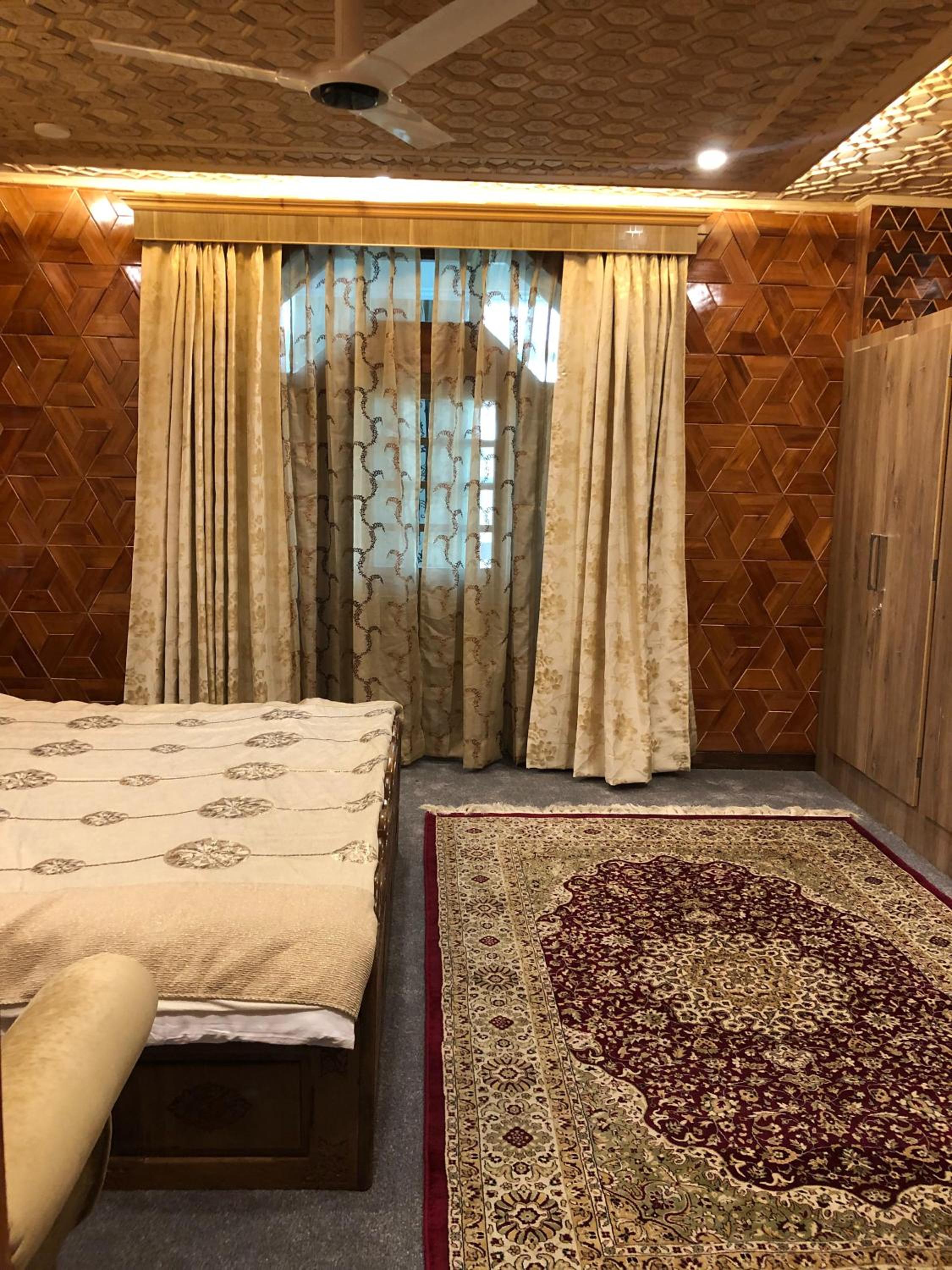 Kashmir Aikyam House