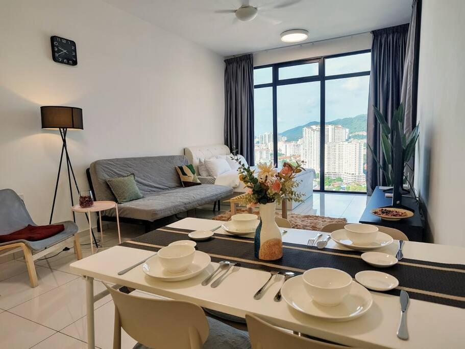 SkyPool 2Br 8pax Premium Suites Beacon Georgetown Penang photo 2