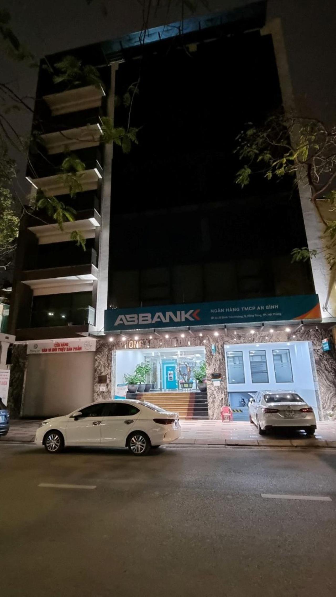 Phong Lan Apartments