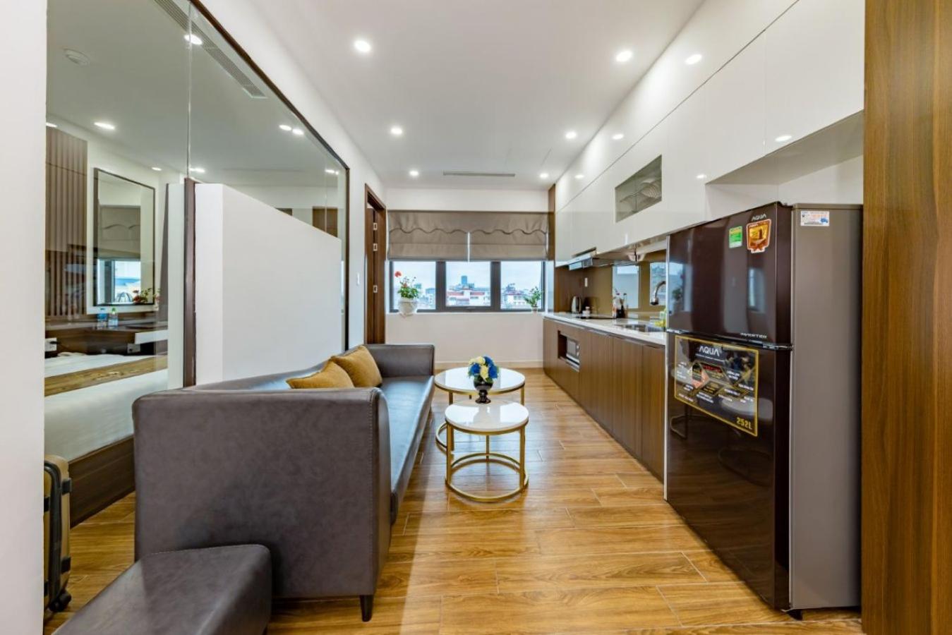 Phong Lan Apartments