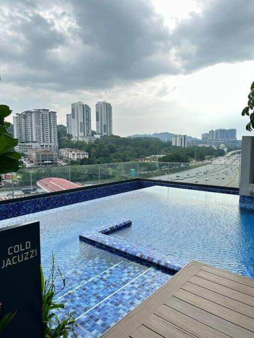 Stay & Living 2 Bedrooms By shkrnshh photo 5