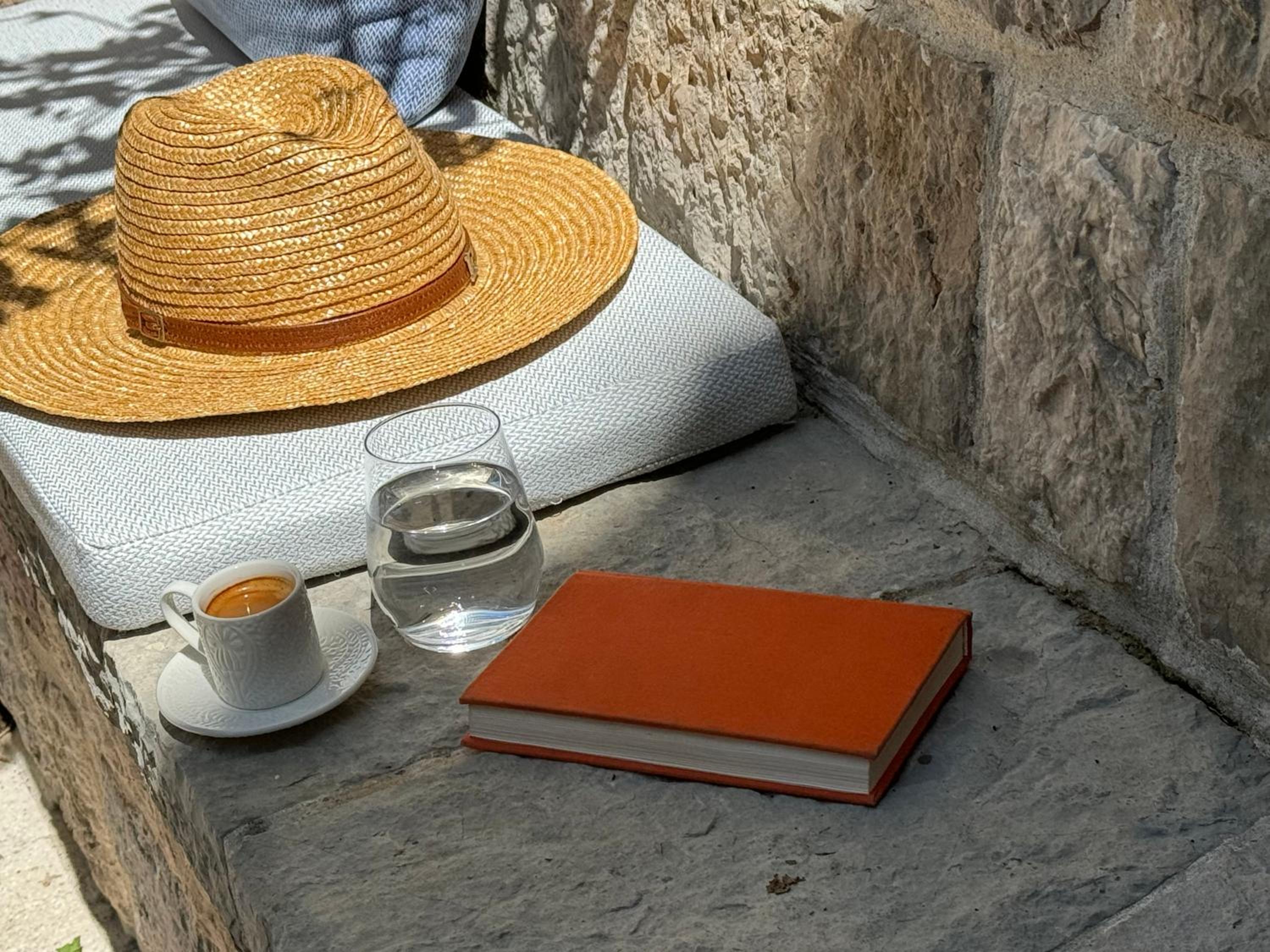 Olea Apartments in a Historic 17th Century Palace Perast view 4