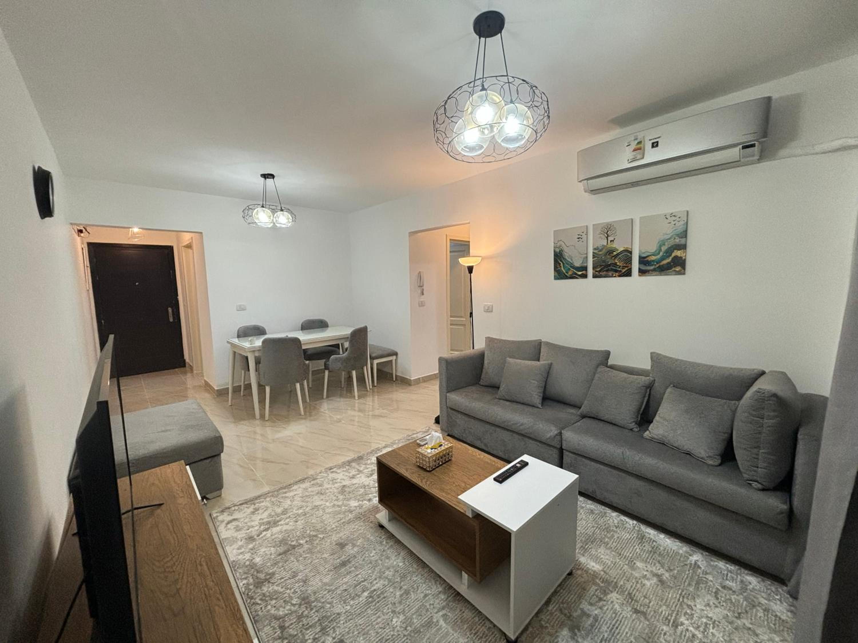 Luxury Inn: 2BR Prime location in Madinaty B12 view 2