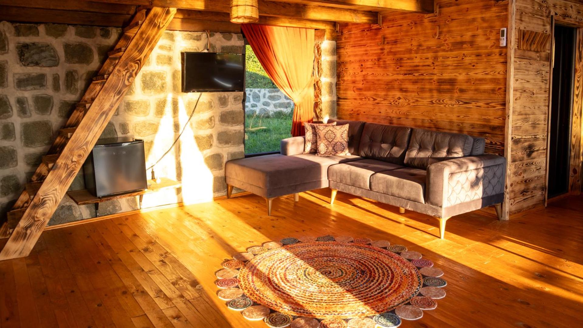 Şahmaran Bungalov