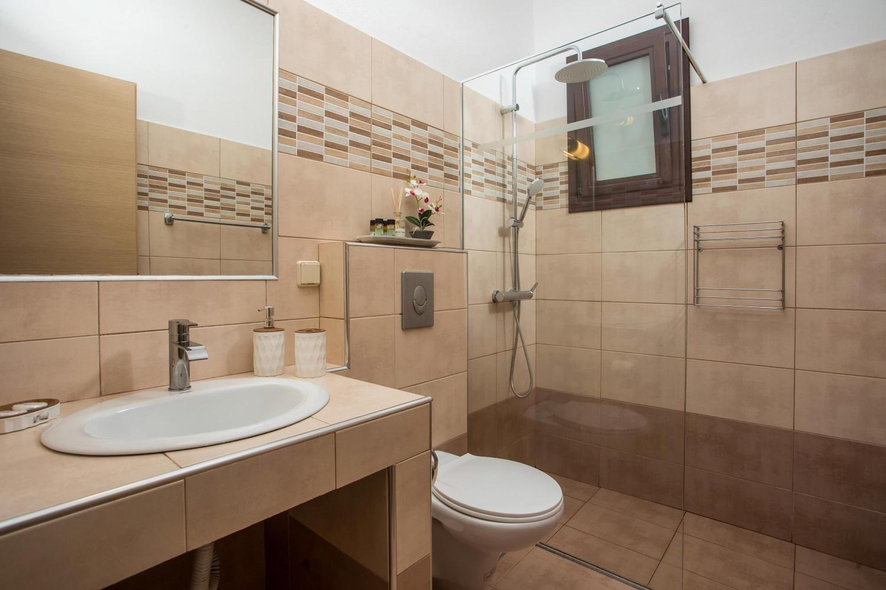 Bliss Luxury Suites view 5