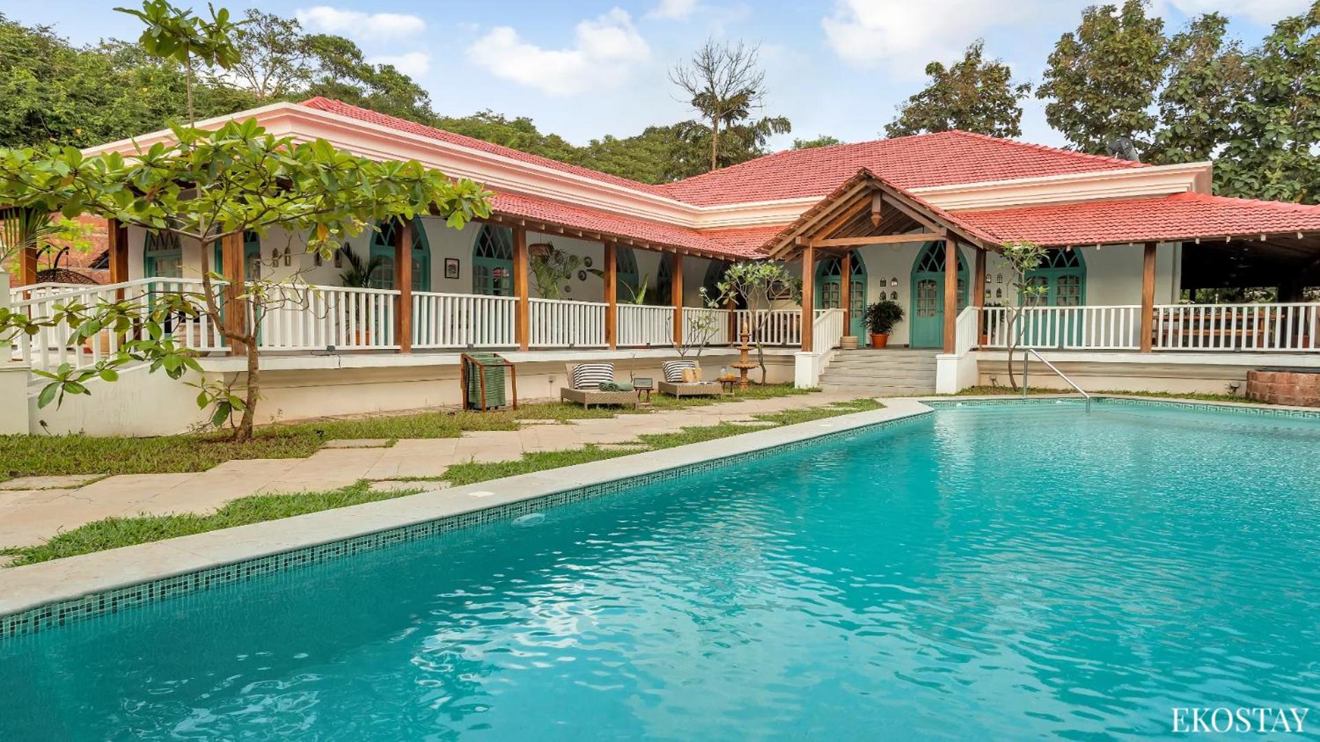 EKOSTAY - Blue Tiffany Villa view 2