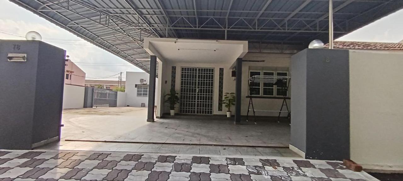 Ipoh Garden East Homestay by Grab A Stay photo 6