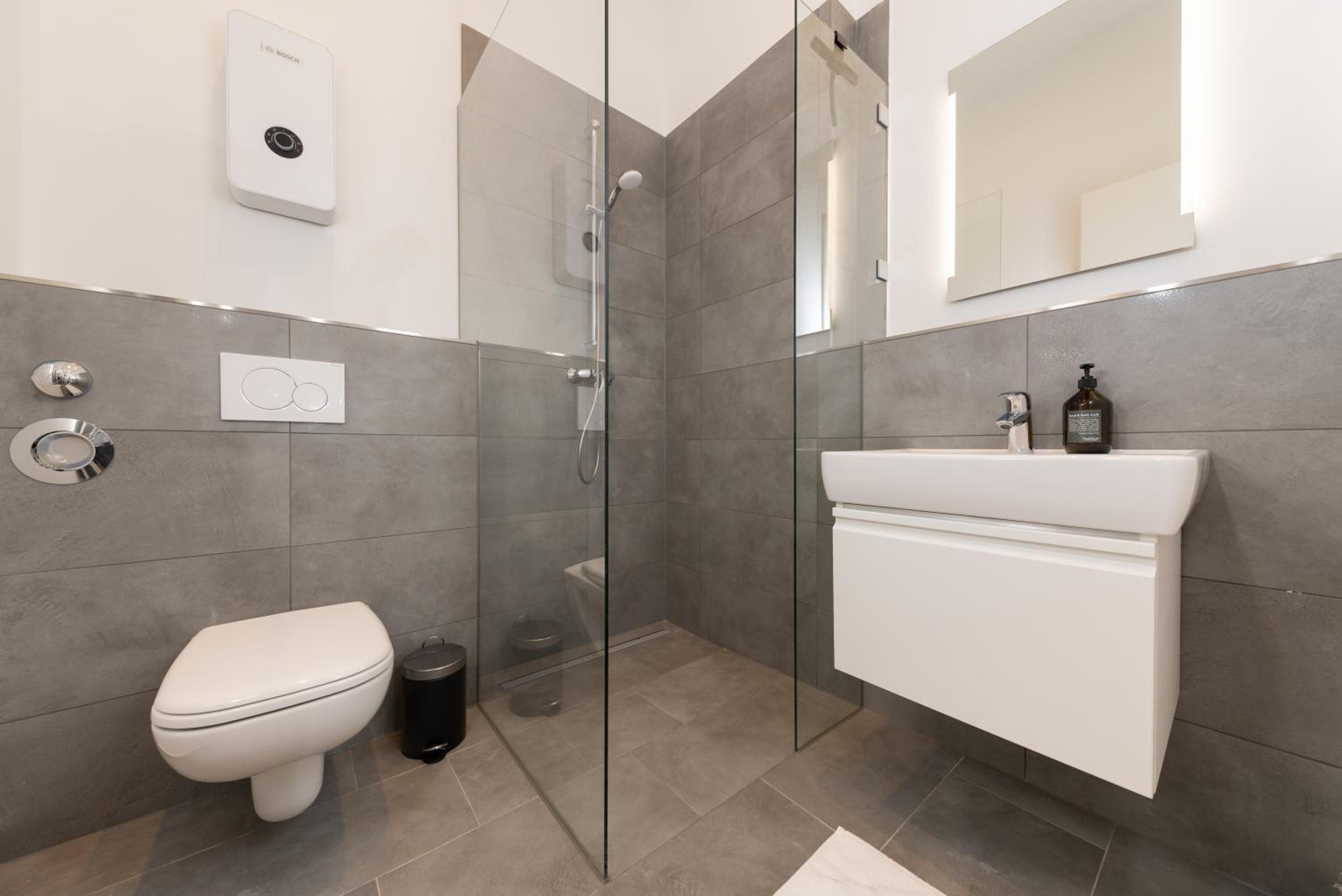 Central Nests - Modernes Apartment mit zwei Bädern