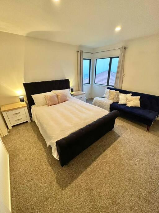 Scenic Haven Warm, ethnic charm view 5