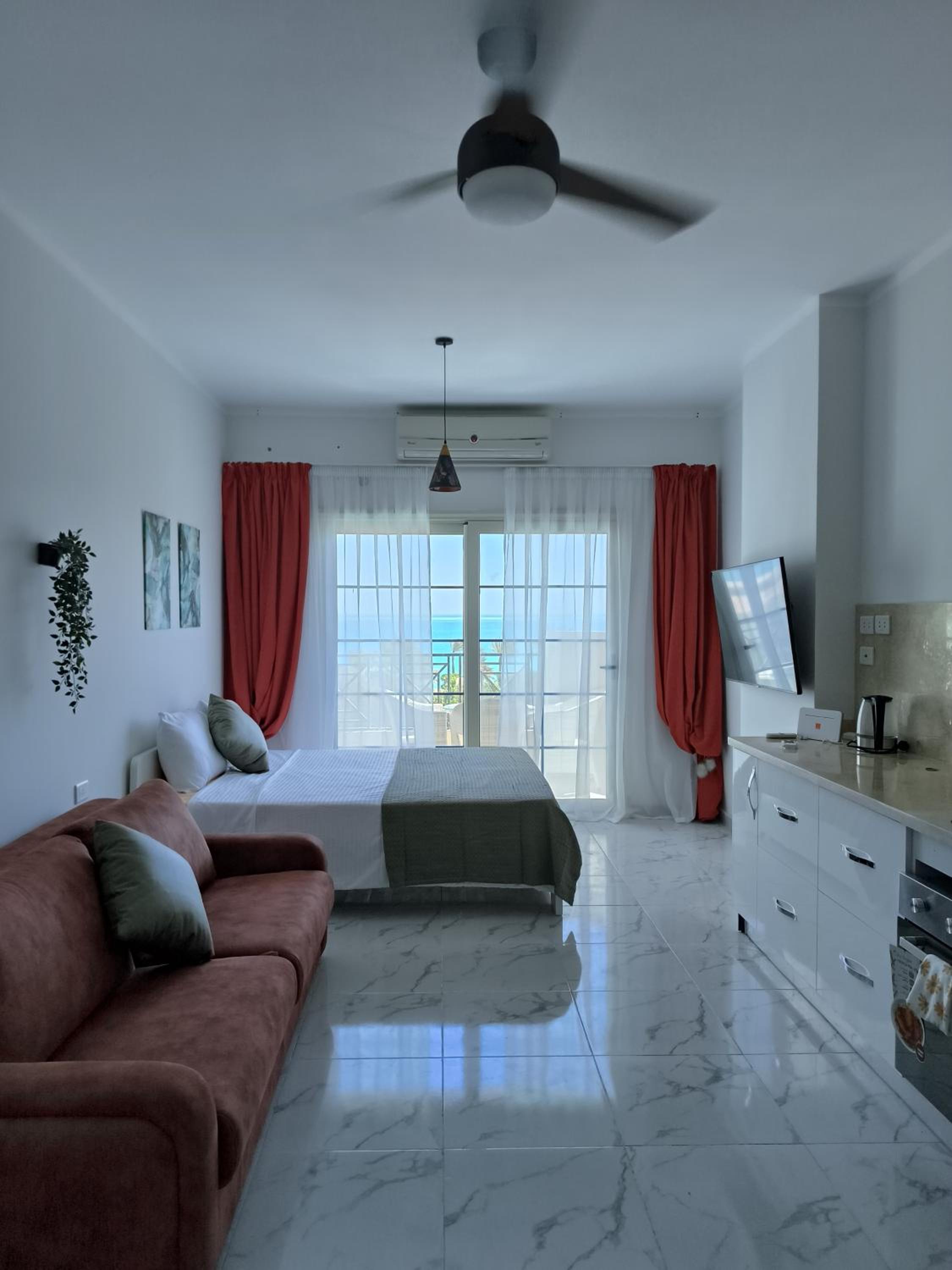 Terracotta studio with amazing beach and sea view