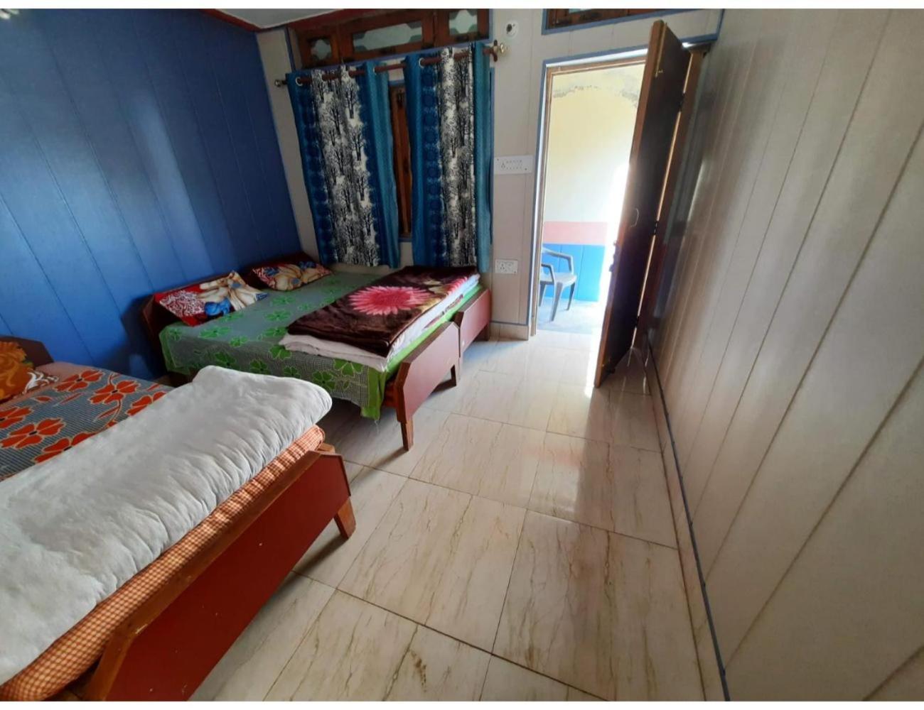Dayara homestay,, Raithal view 4