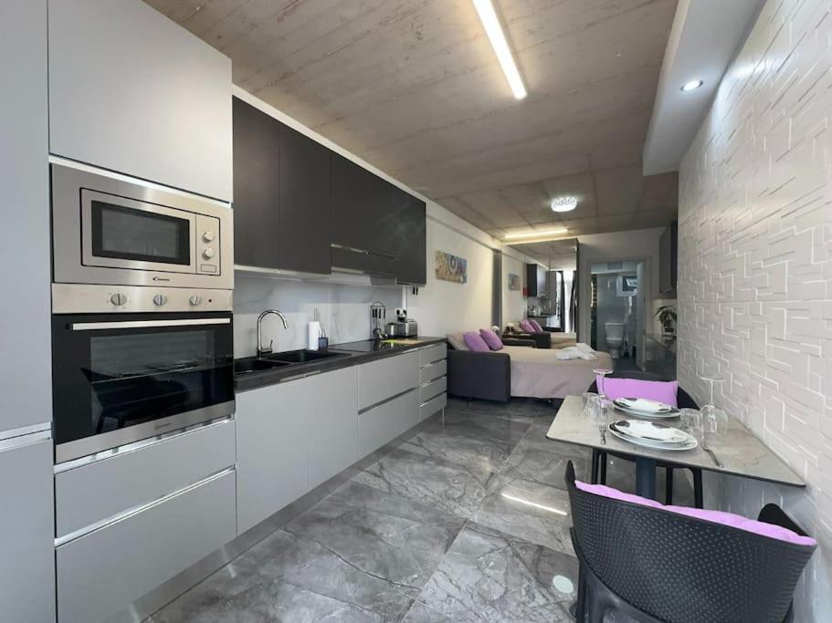 NEW Seafront Studio-St Julian's photo 5