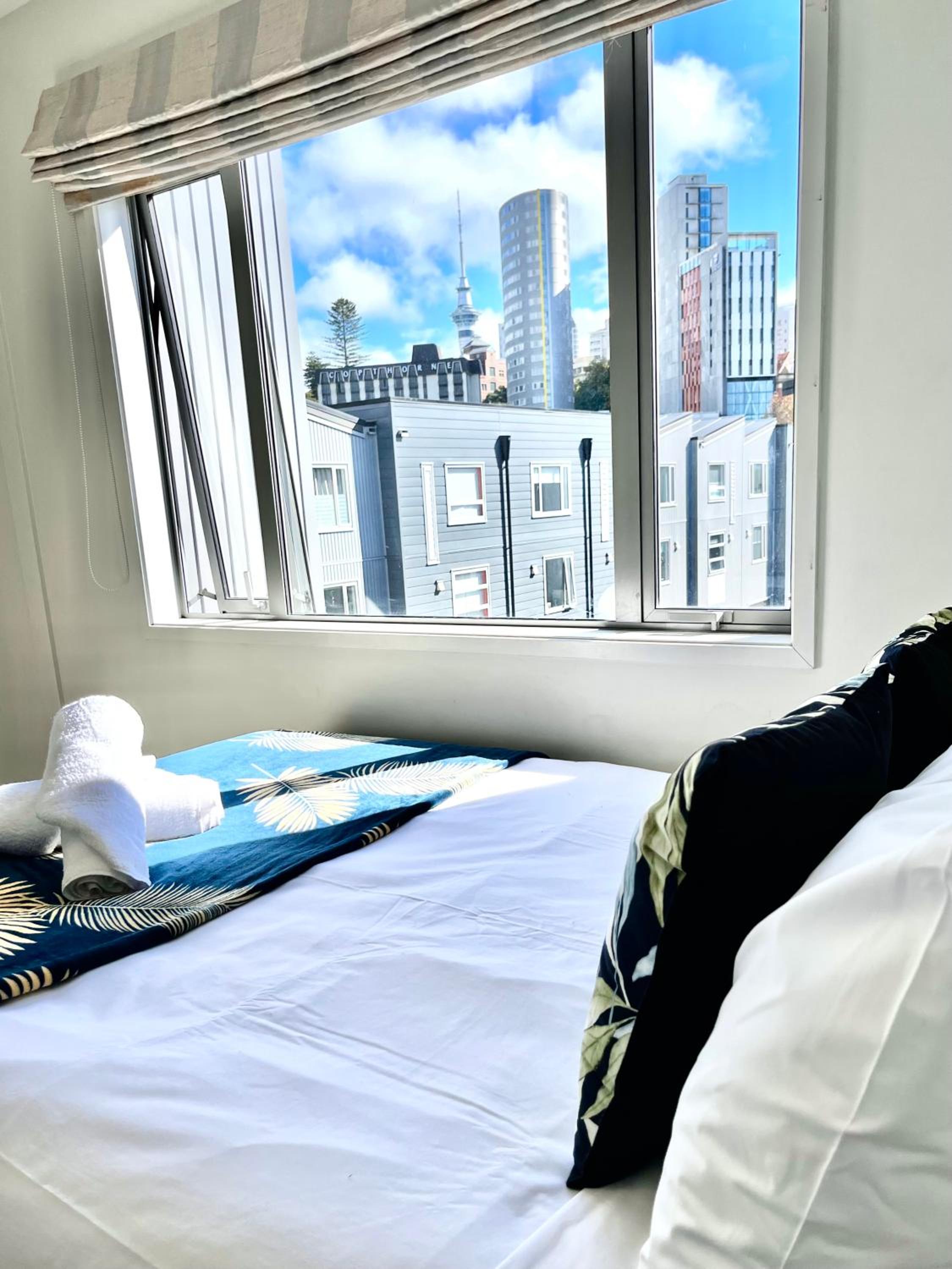Urban Oasis with City Convenient — Auckland