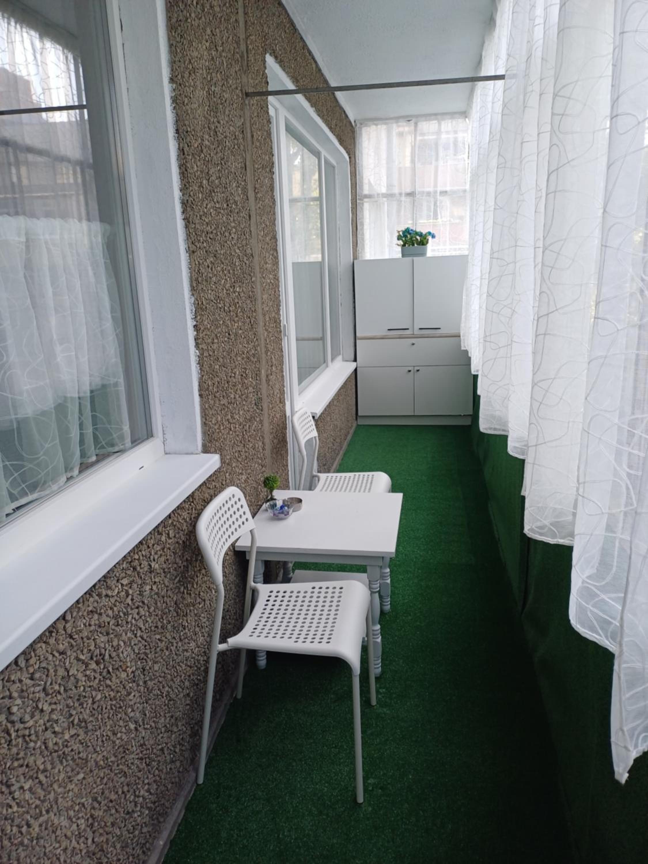 Maya's Airport Apartment