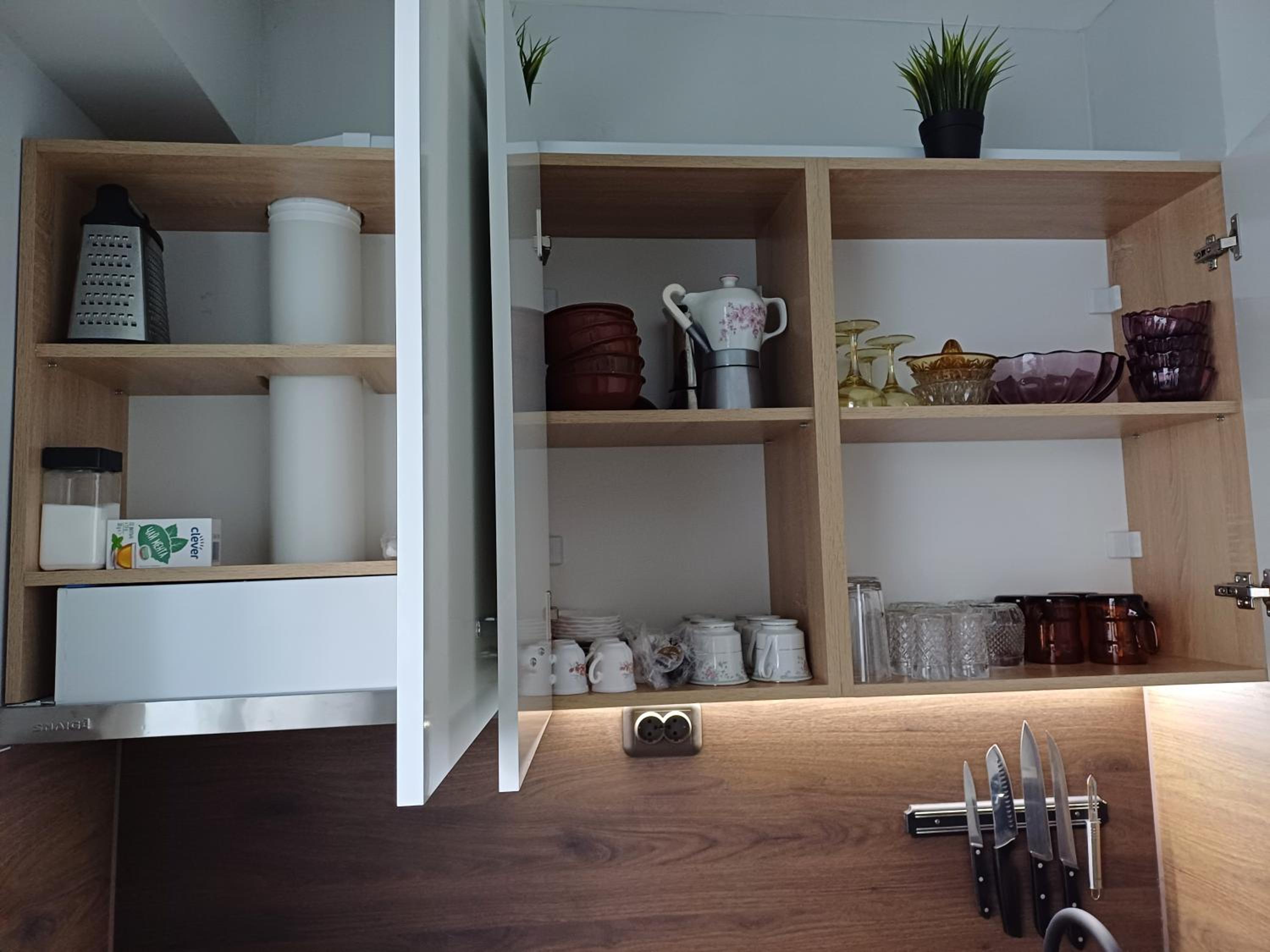 Maya's Airport Apartment