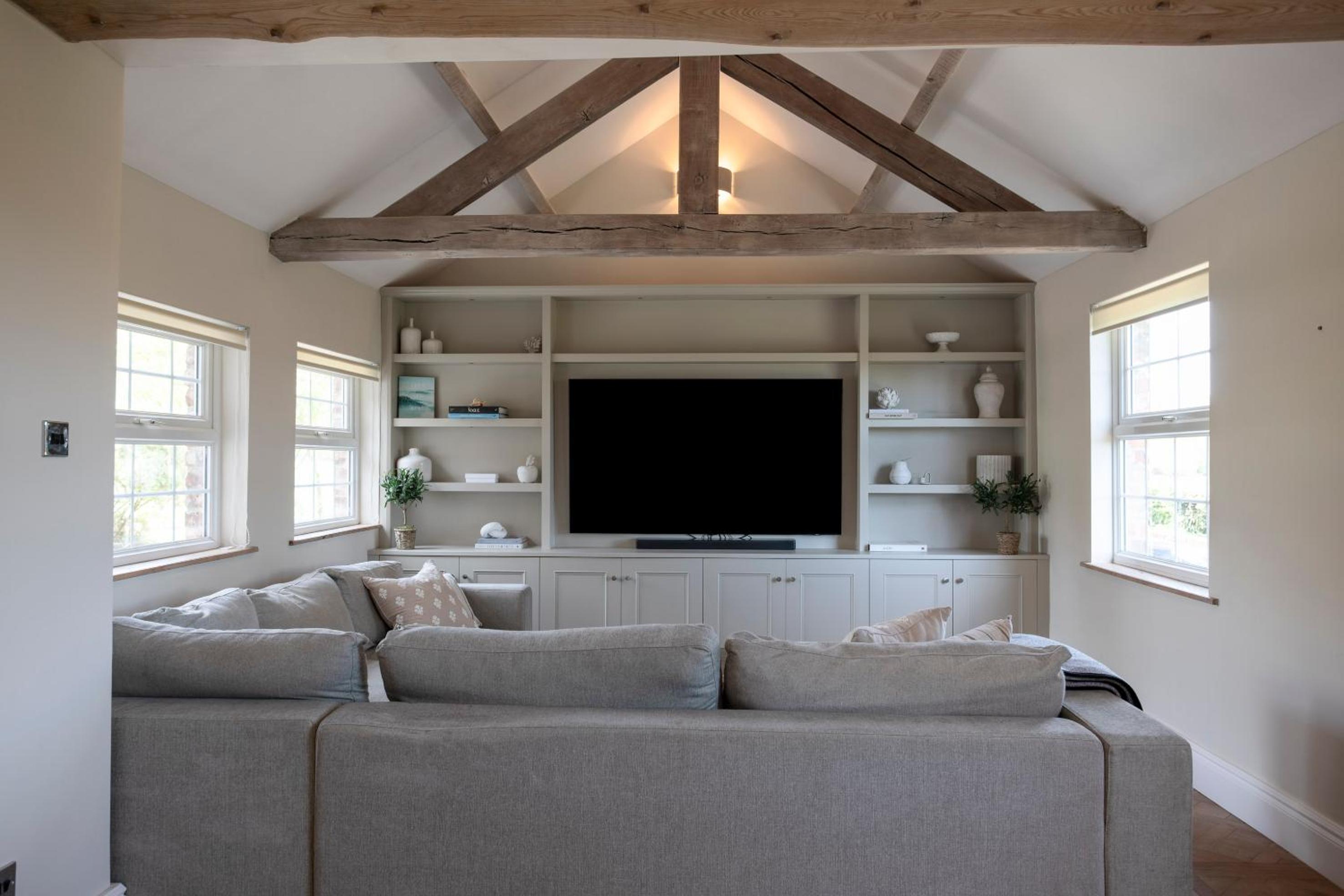 Kist Accommodates - Glen View Cottage view 2