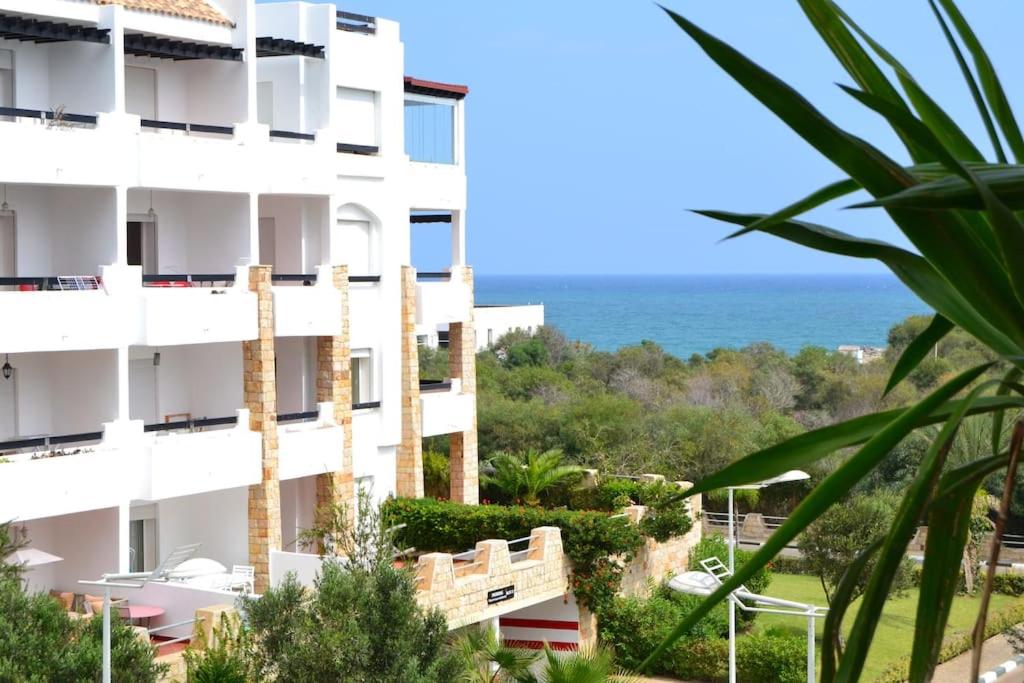 Luxe en bord de mère view 5