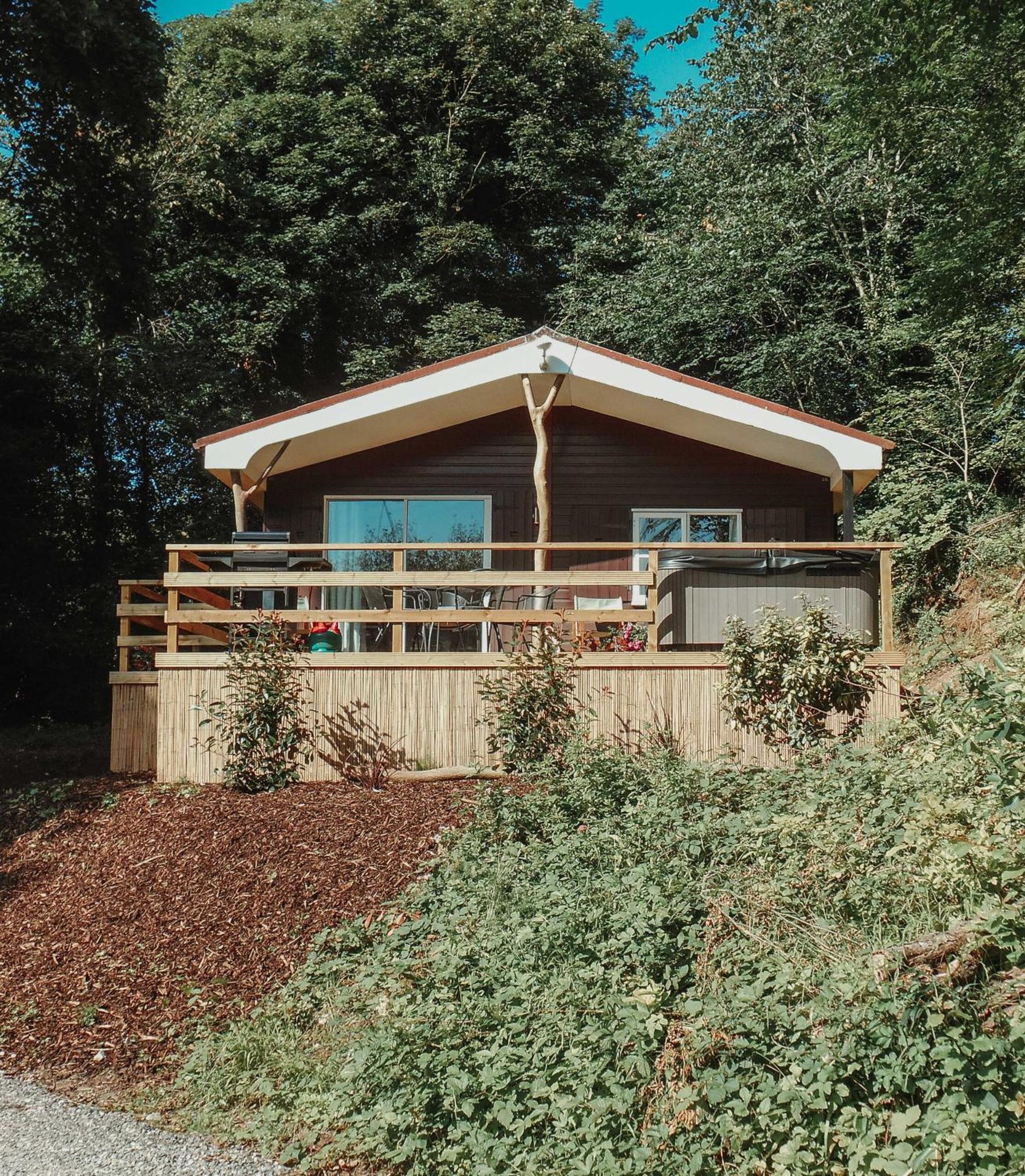 Hotel Herons Lake Retreat