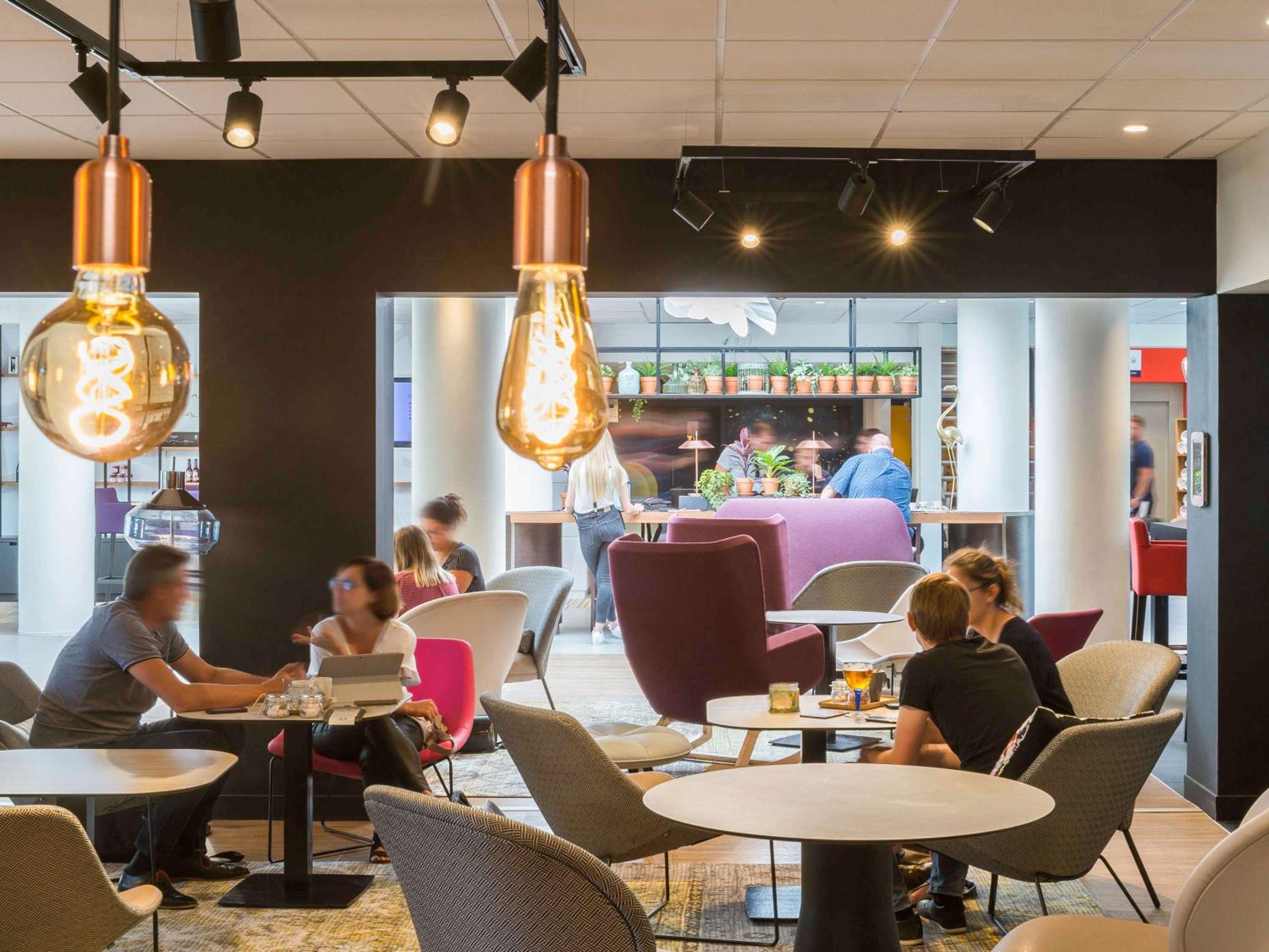 Bron Vacations - Novotel Lyon Bron Meeting  Events - Property Image 58