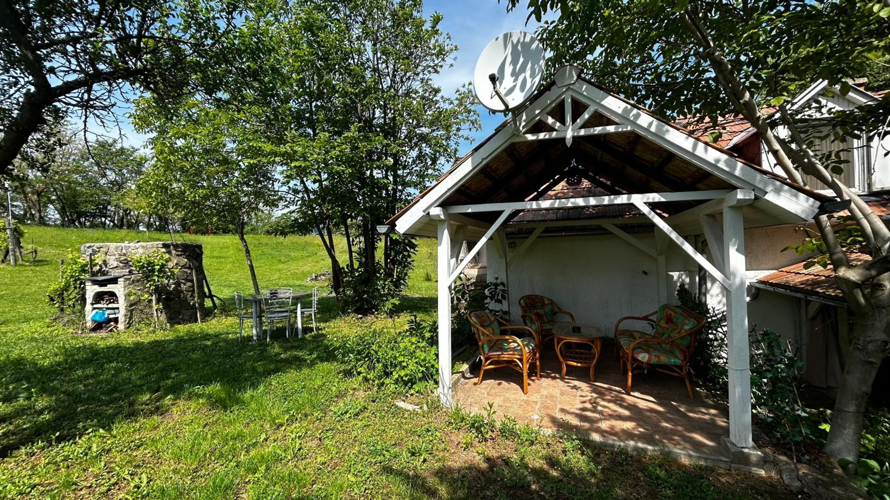 Csobánc Szerelem-Nemzeti Park-Önalló Ház - klimatizált view 5
