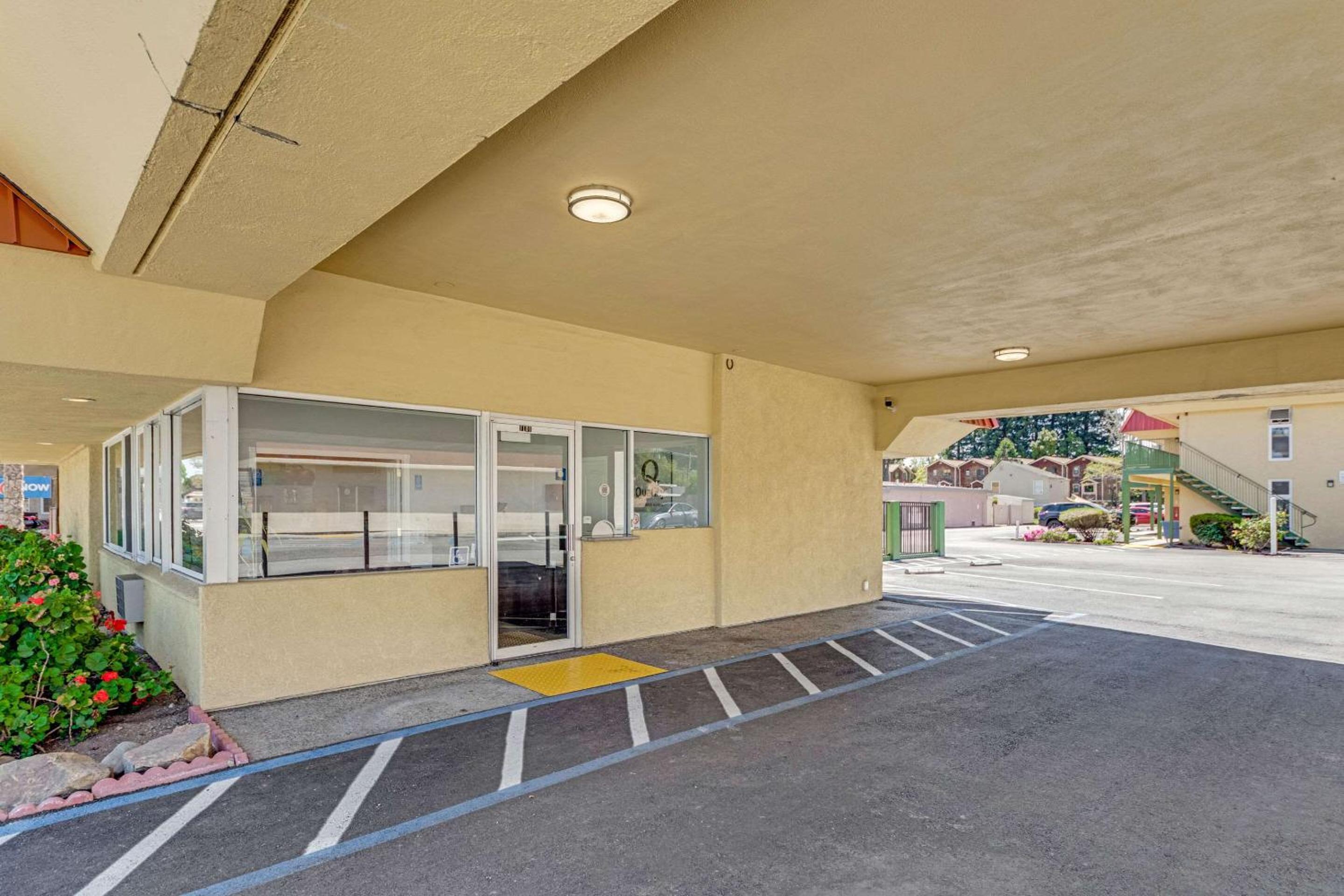 Quality Inn Santa Cruz Downtown Area view 2