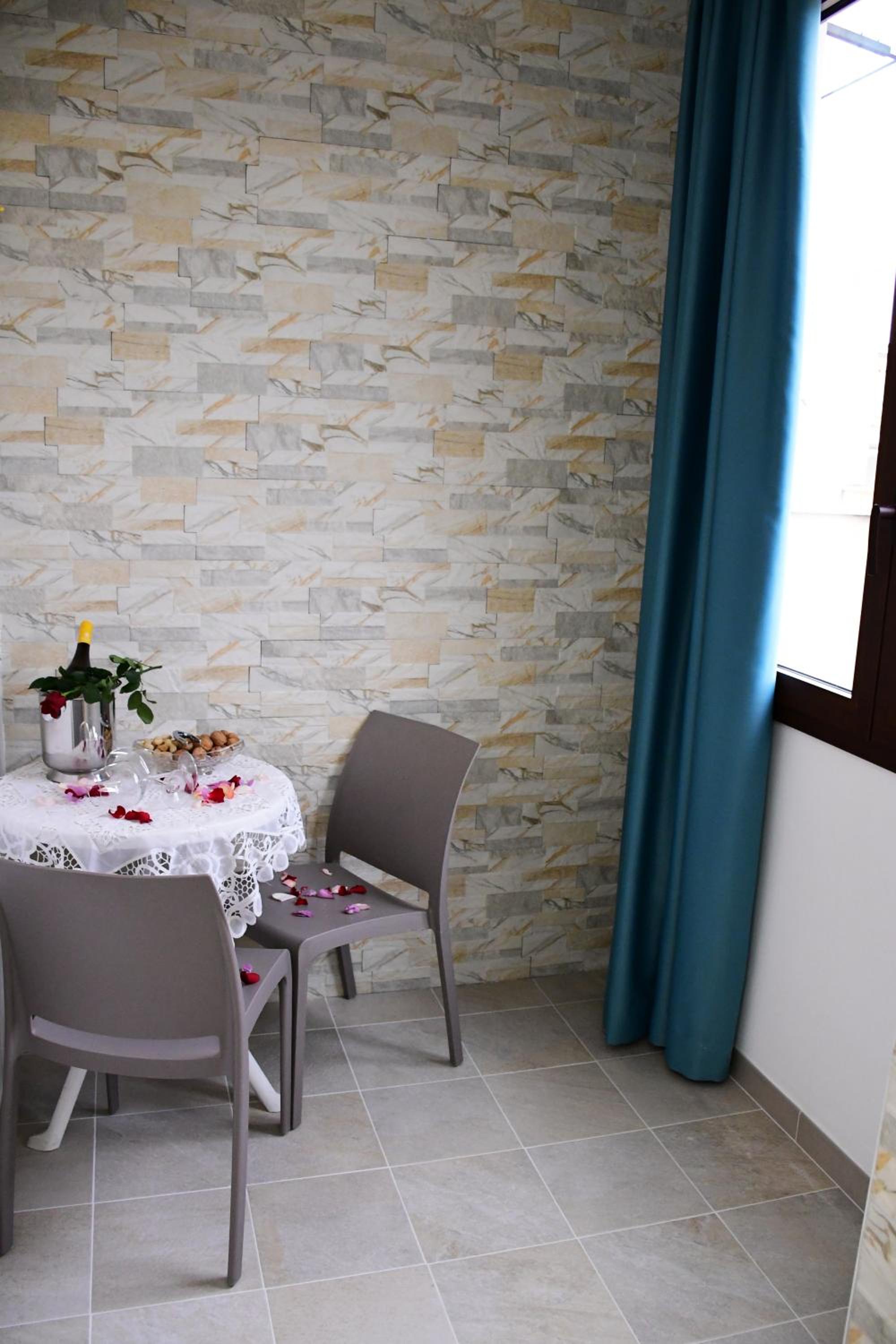Photo 32