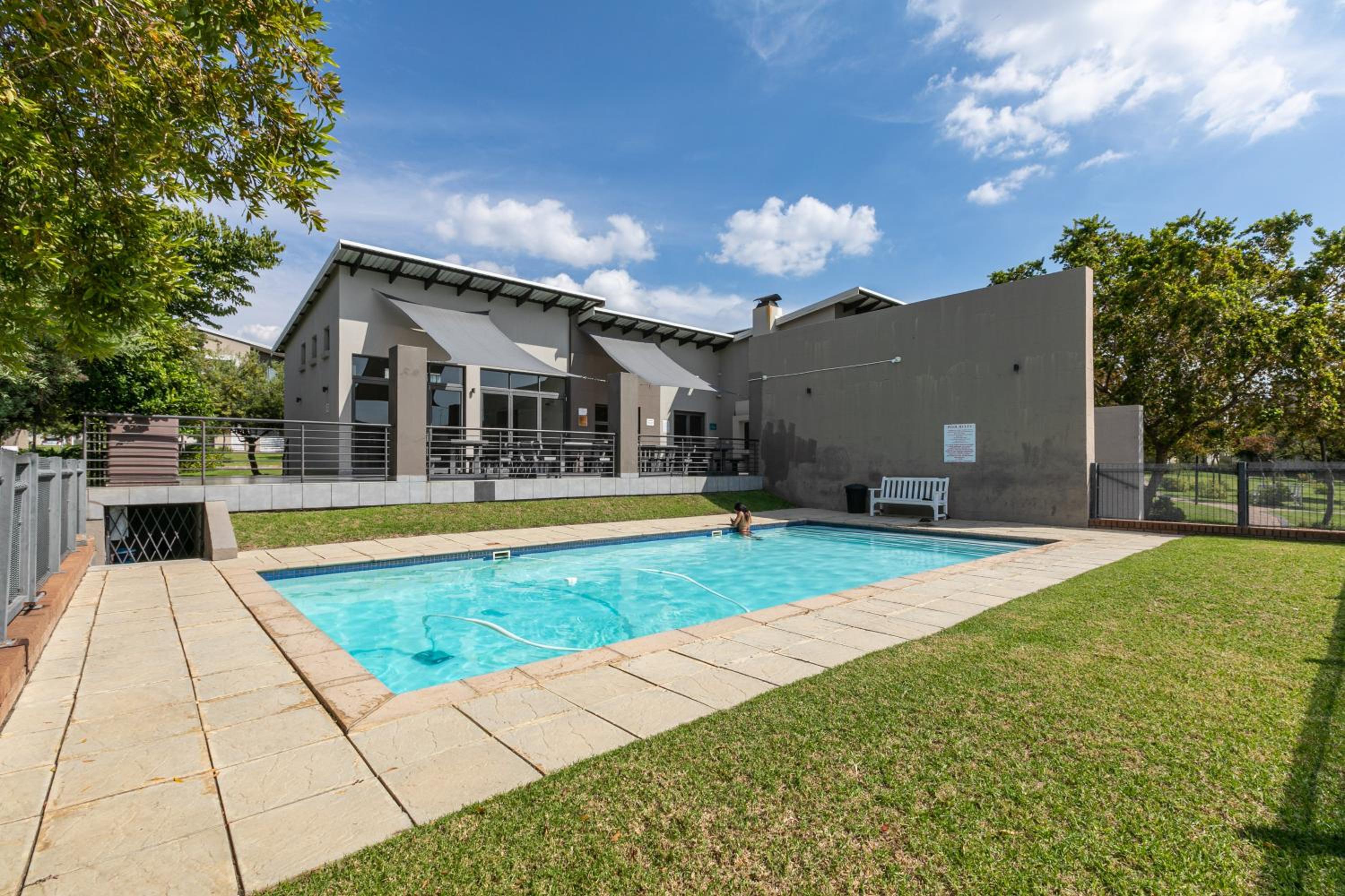 Luxe Studio In Fourways