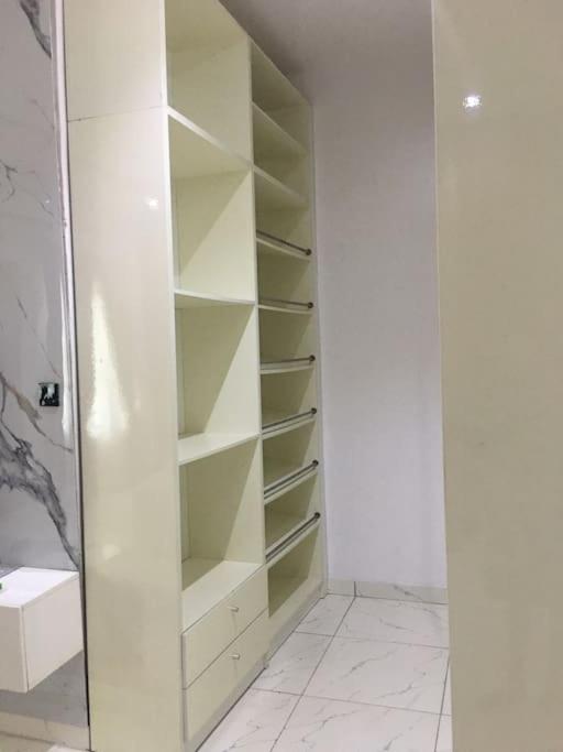 4 Bedroom Luxury Apartment in Lekki view 4