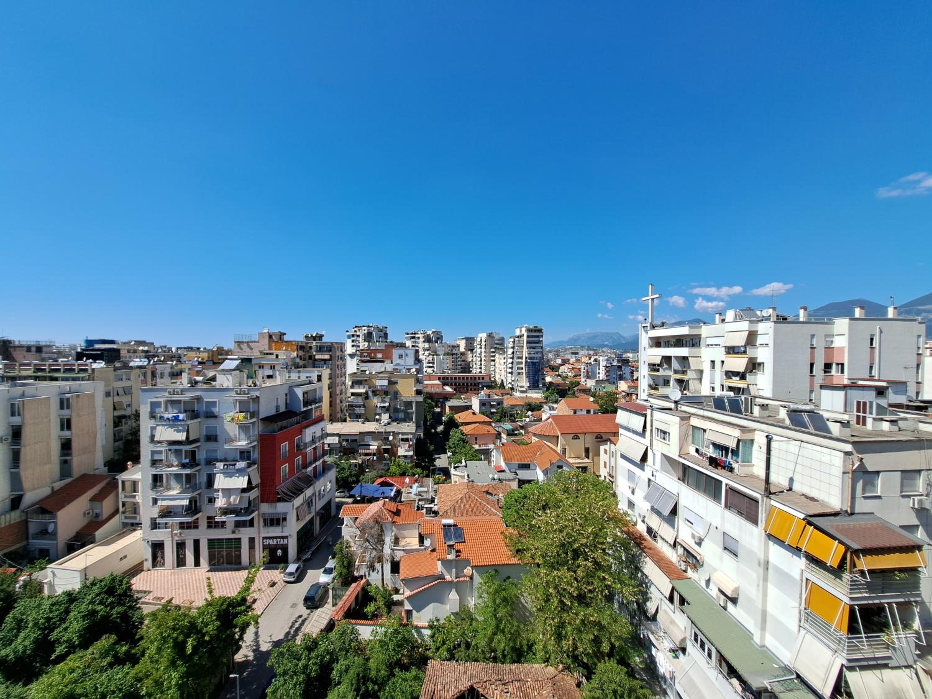 Pazari Luxury Central Apartment