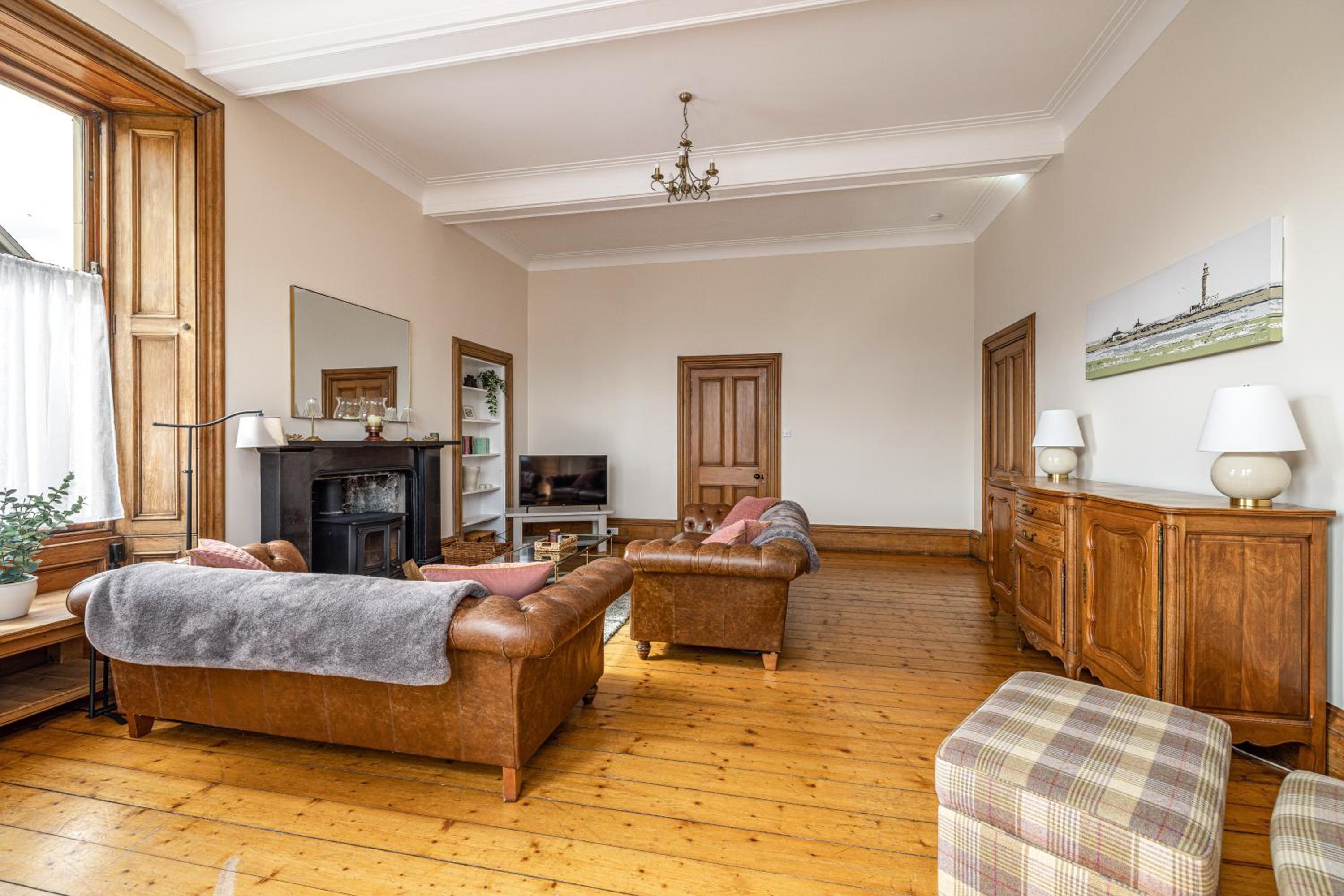 Lower Tweedknowe - ground floor villa Melrose