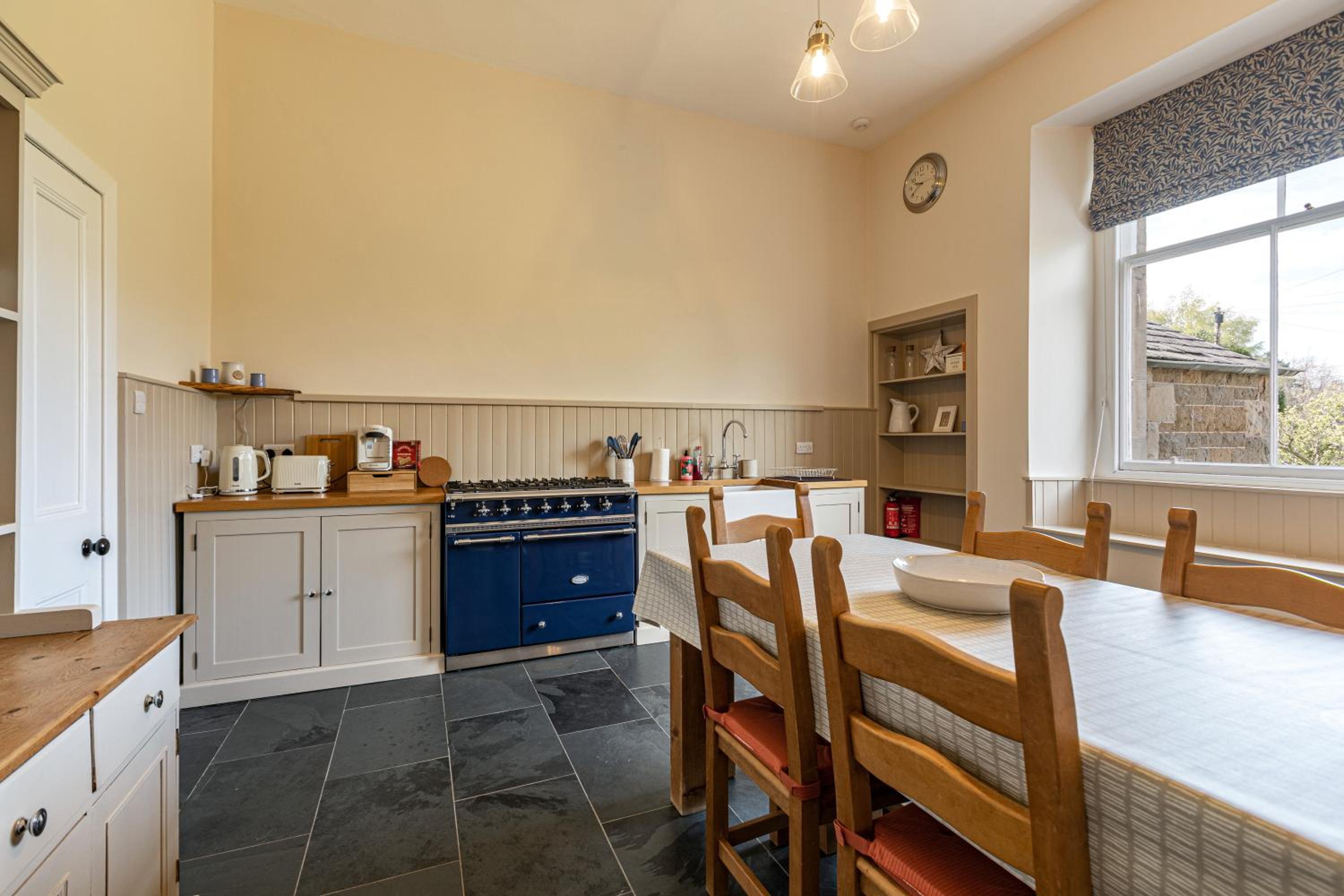 Lower Tweedknowe - ground floor villa Melrose