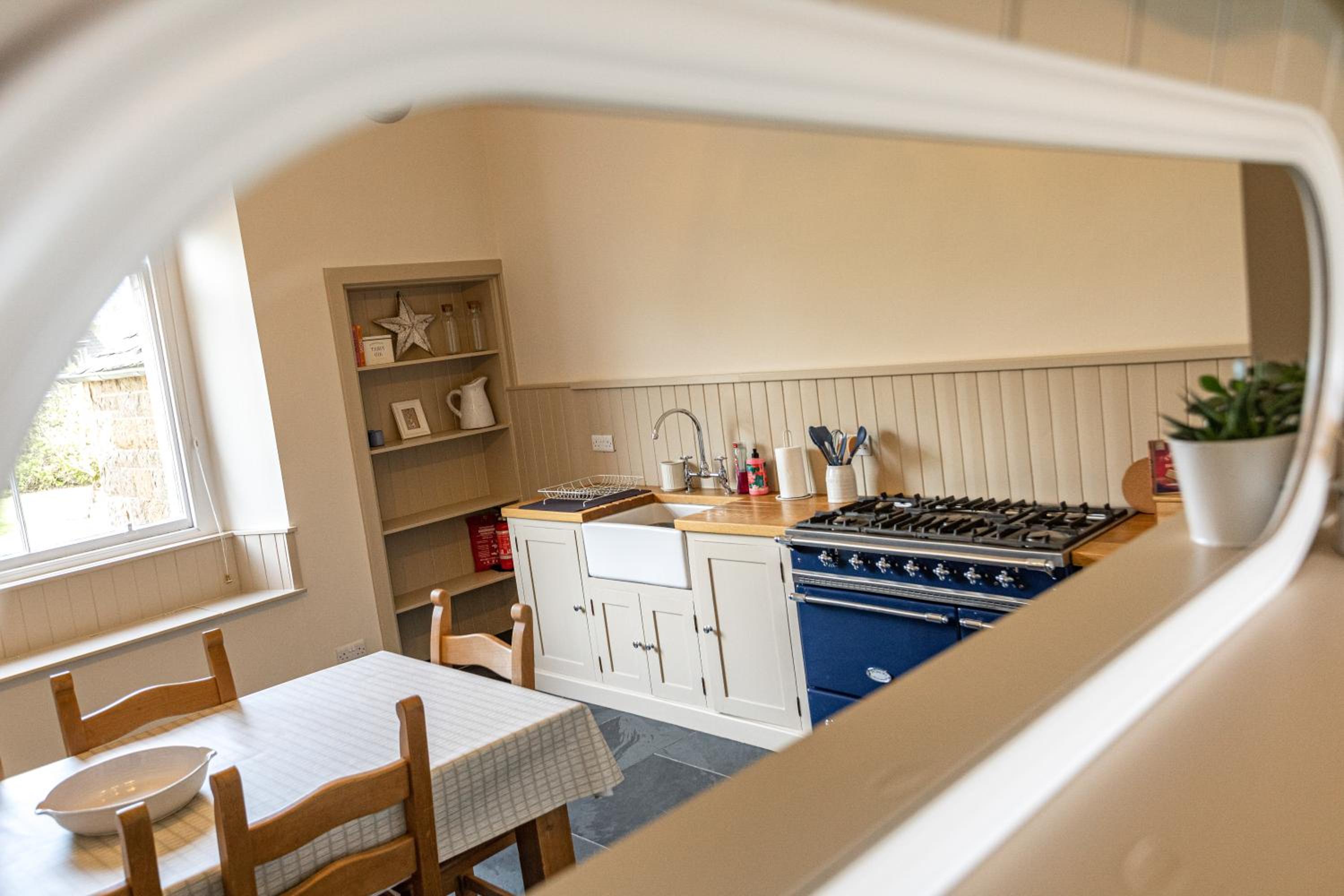 Lower Tweedknowe - ground floor villa Melrose
