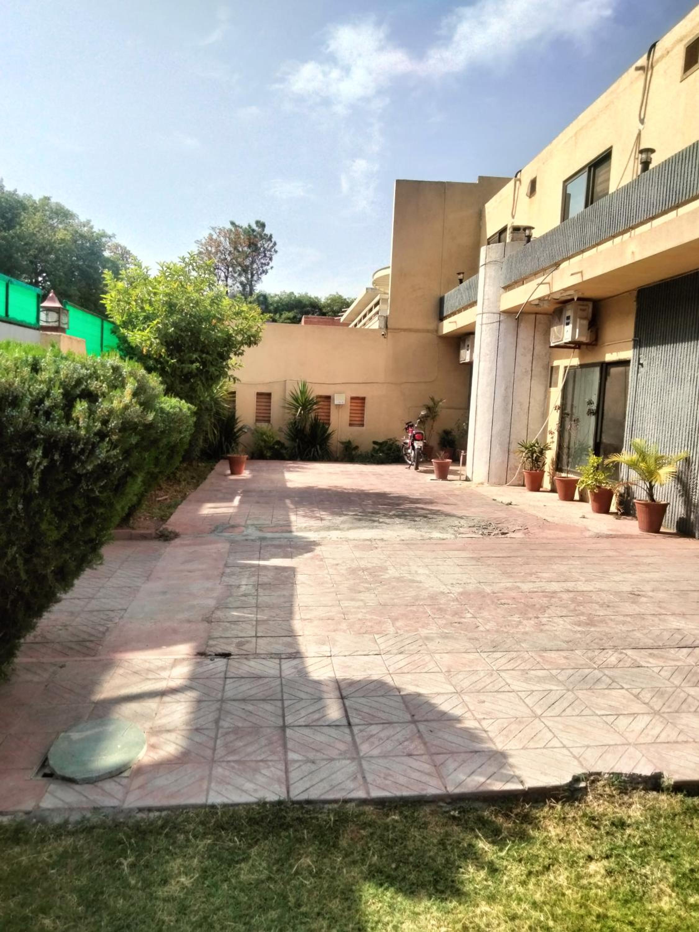 Signature Inn Islamabad