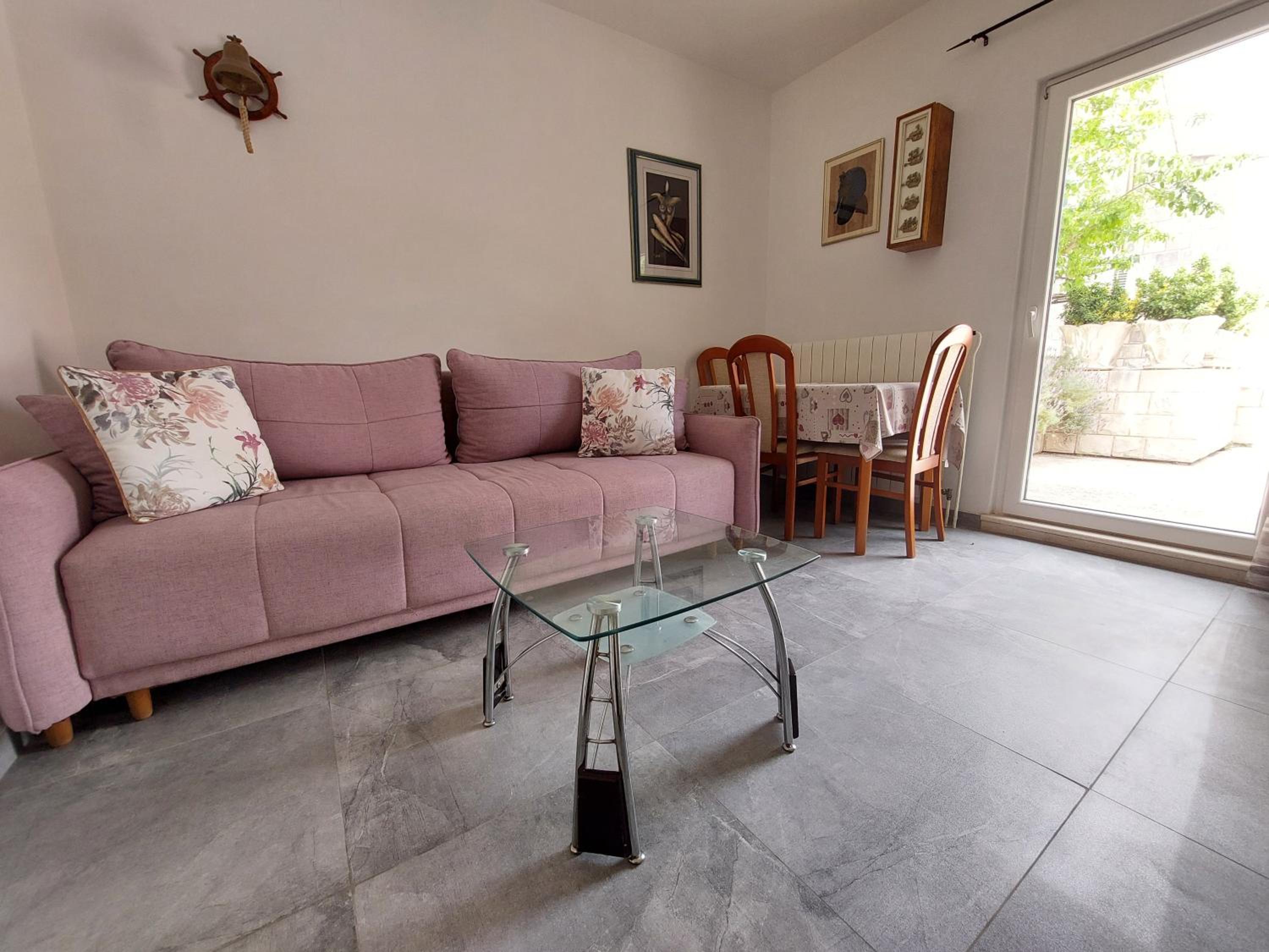 Apartman Karmela