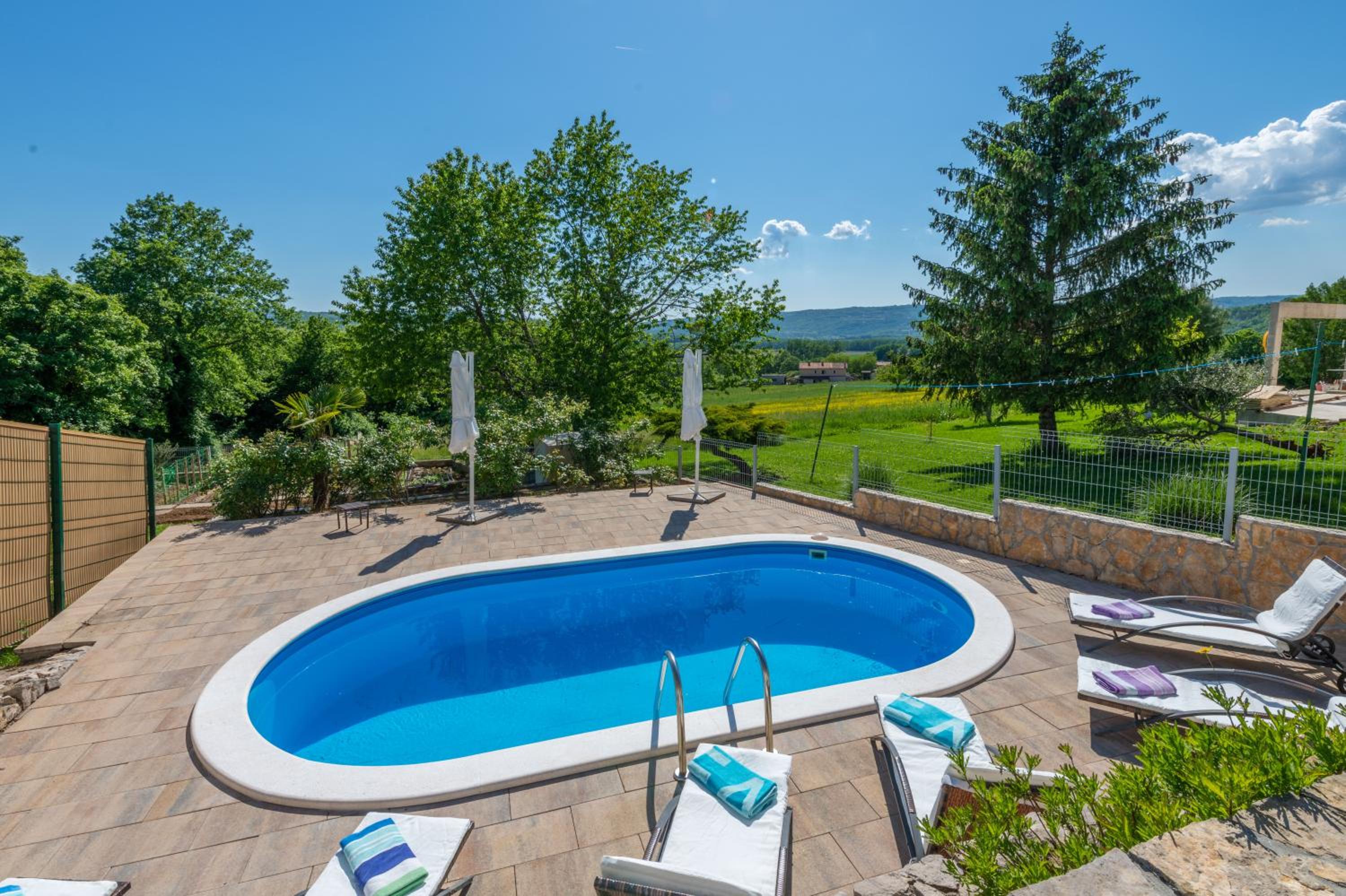 Villa Emma, a charming villa in an idyllic location ner the sea