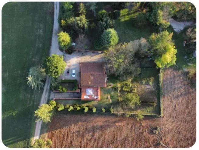 Villetta indipendente 100mq, parco, terrazzo, 2 bagni e AC view 2