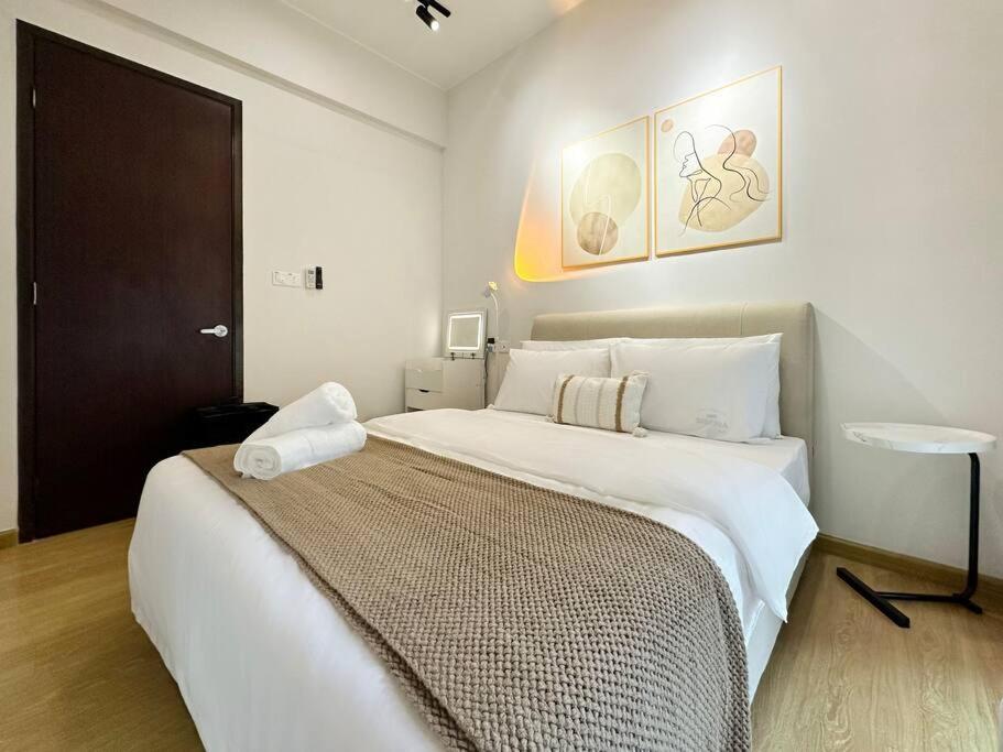 Seaview Sunset 3BR Suite InsStyle DangaBay NearCIQ