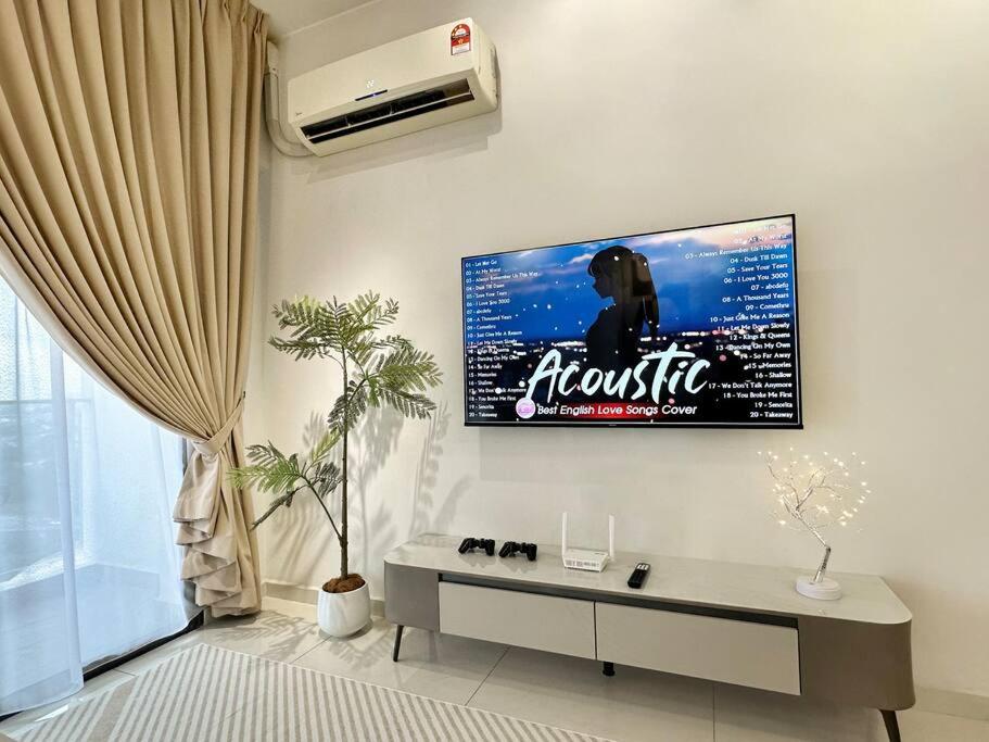 Seaview Sunset 3BR Suite InsStyle DangaBay NearCIQ
