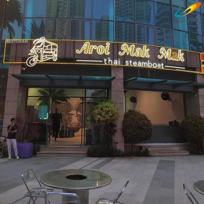 Seaview Sunset 3BR Suite InsStyle DangaBay NearCIQ