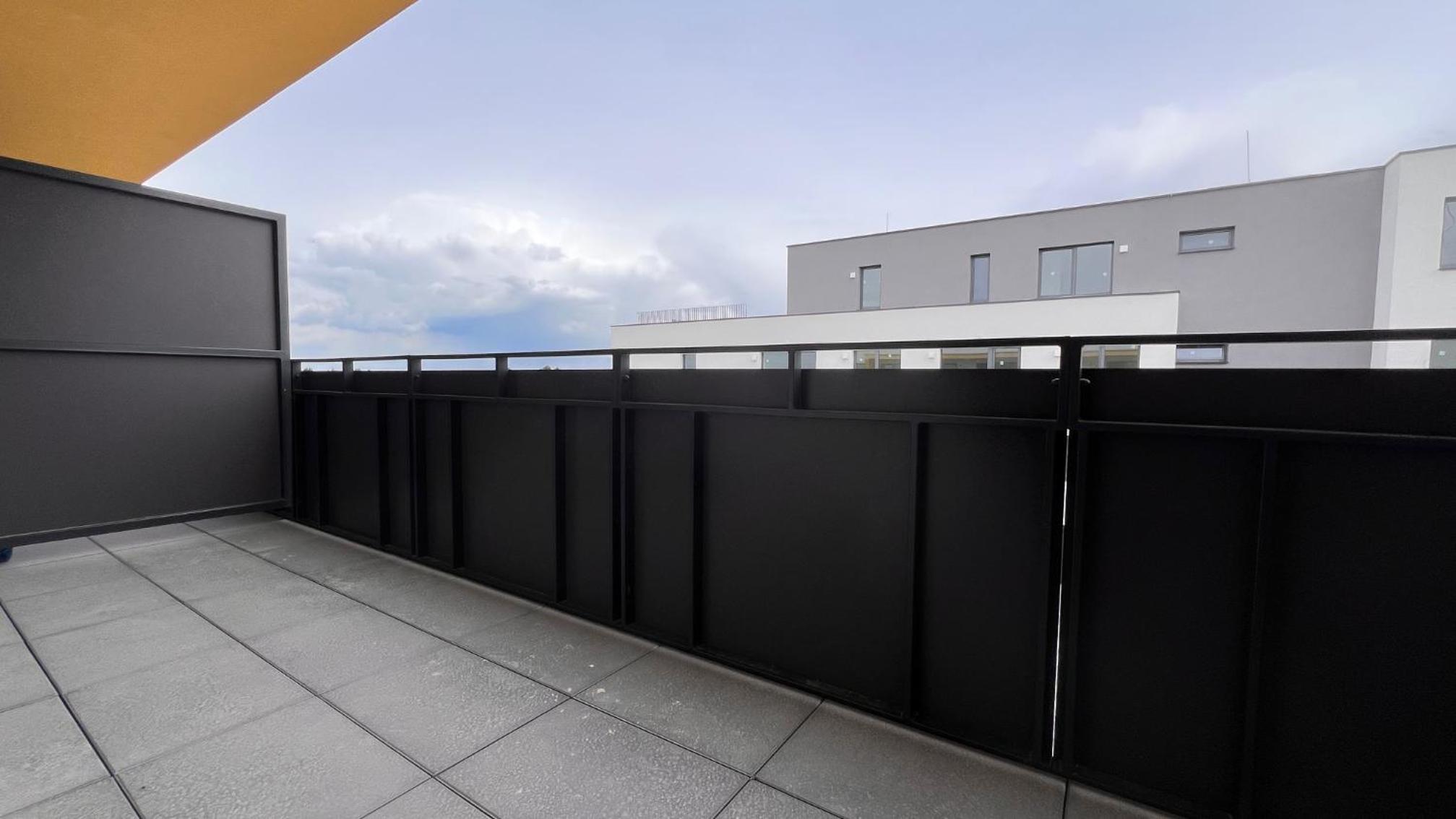 2 room apartment, balcony, new building, 301 view 3