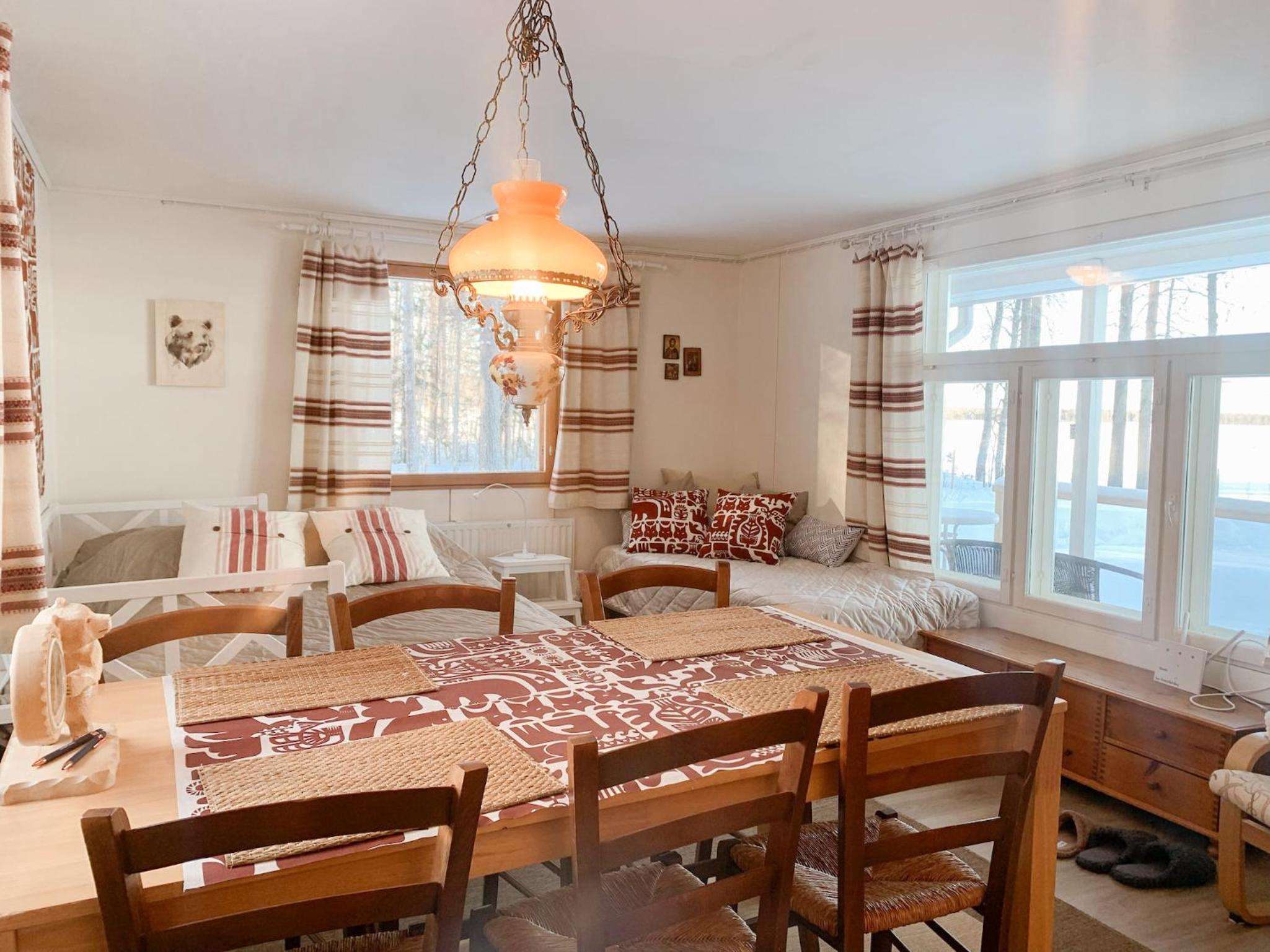 Aurora Lakefront Cottage OTSOLA, 55 km from Rovaniemi