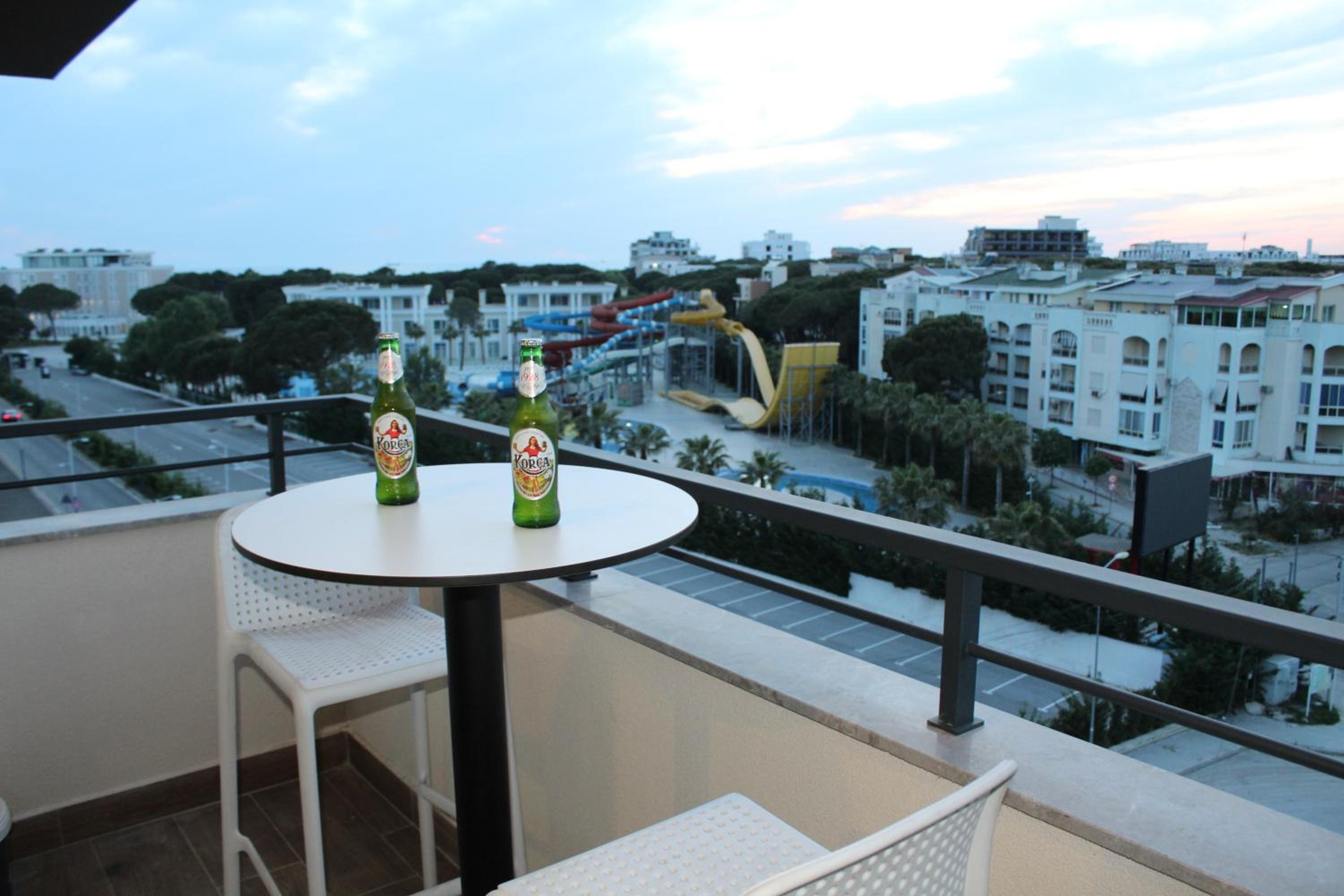Savana Modern Apartment by the sea