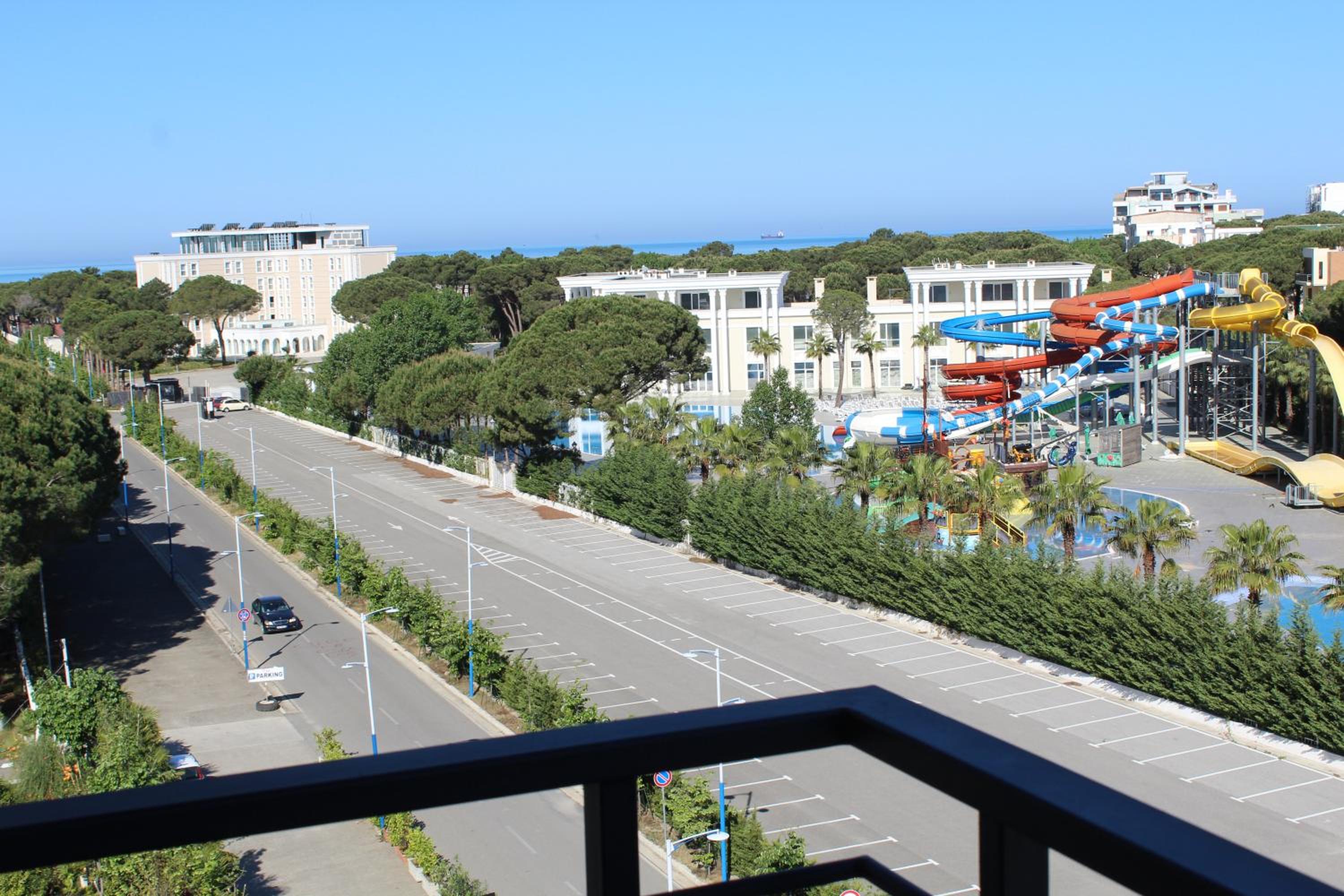 Savana Modern Apartment by the sea