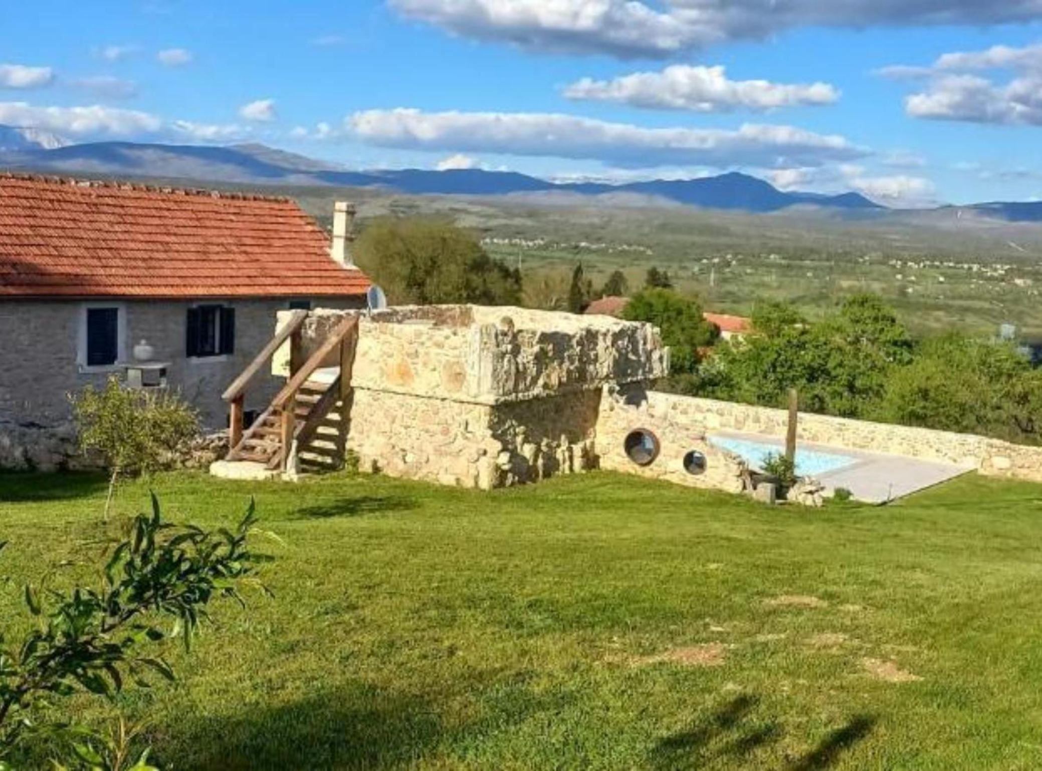Holiday Home Leptir view 5