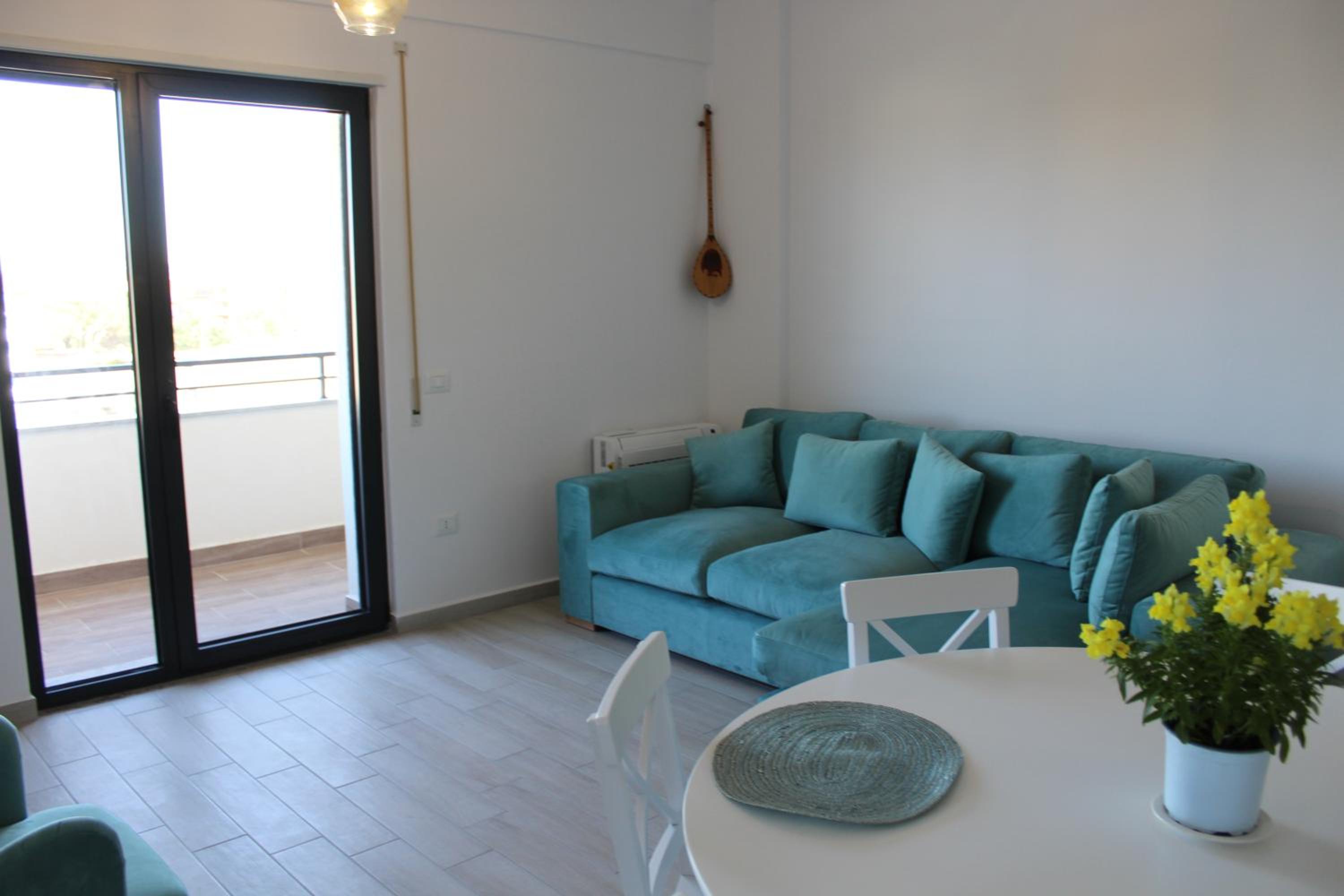 Savana Modern Apartment by the sea