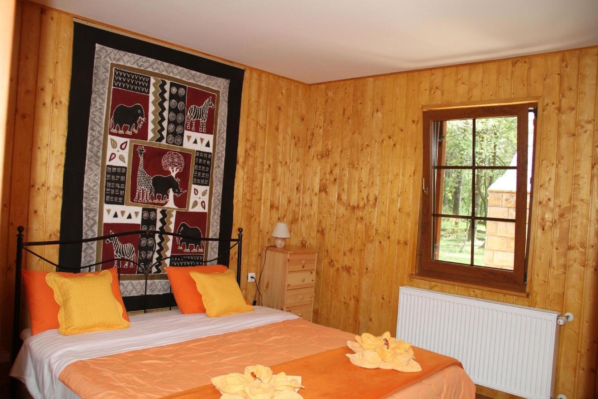 Rural Escape Chalet view 3