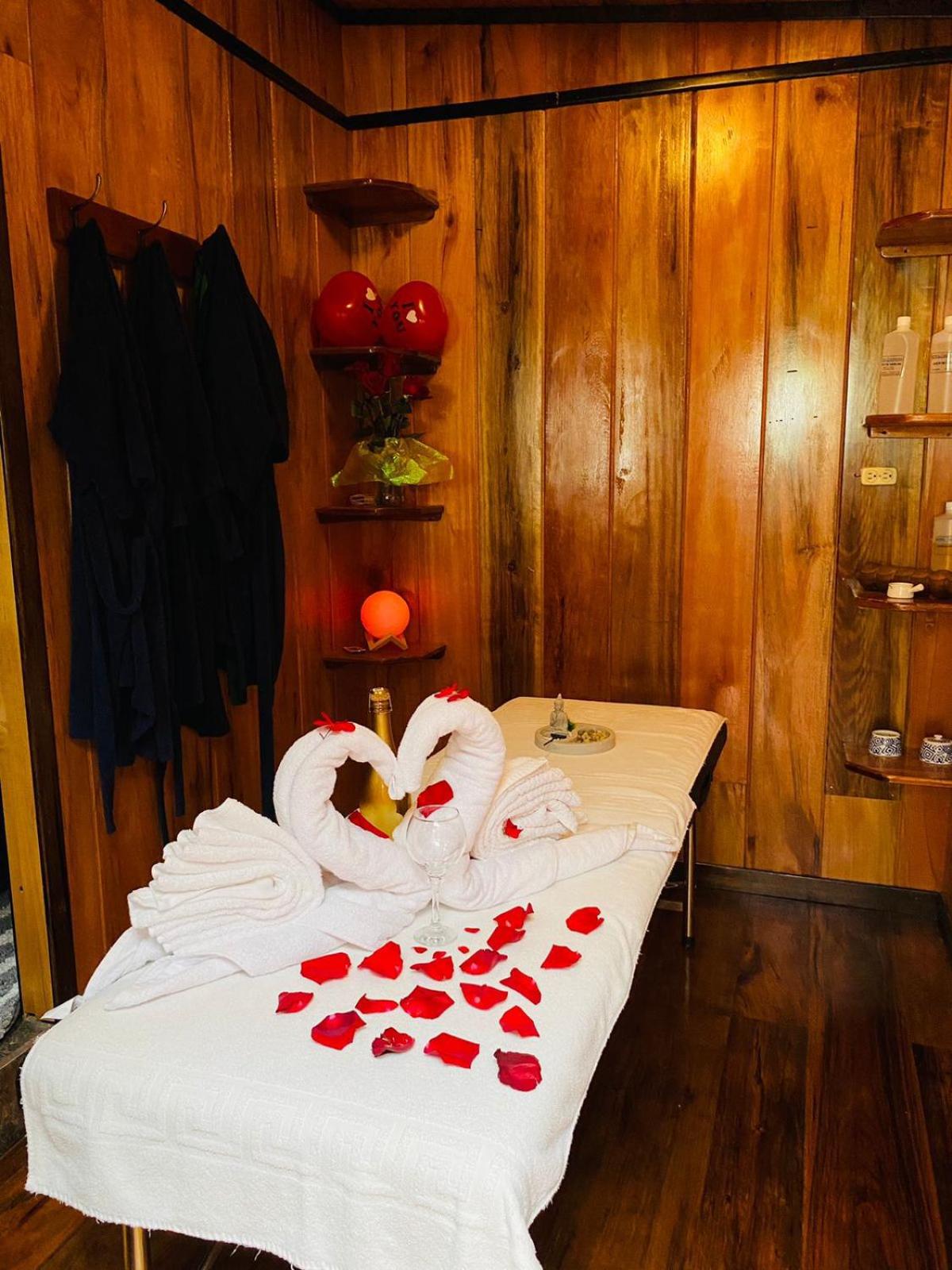 Guayabo Hostal Mindo