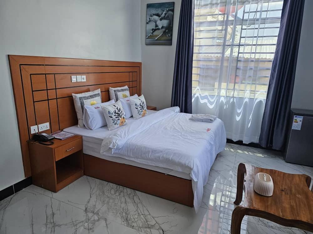 ELITE PEAK LUXURY LODGE view 3