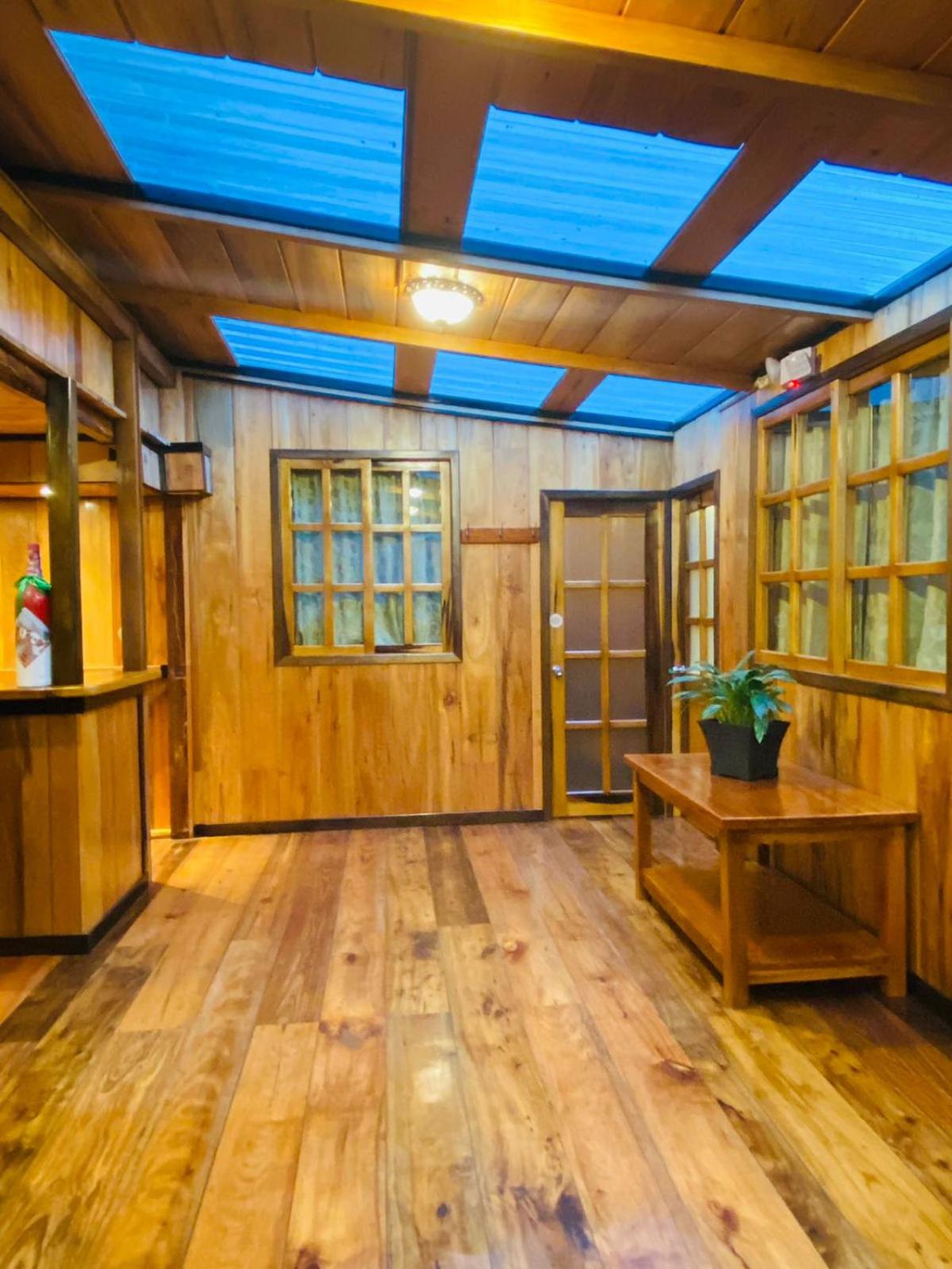 Guayabo Hostal Mindo